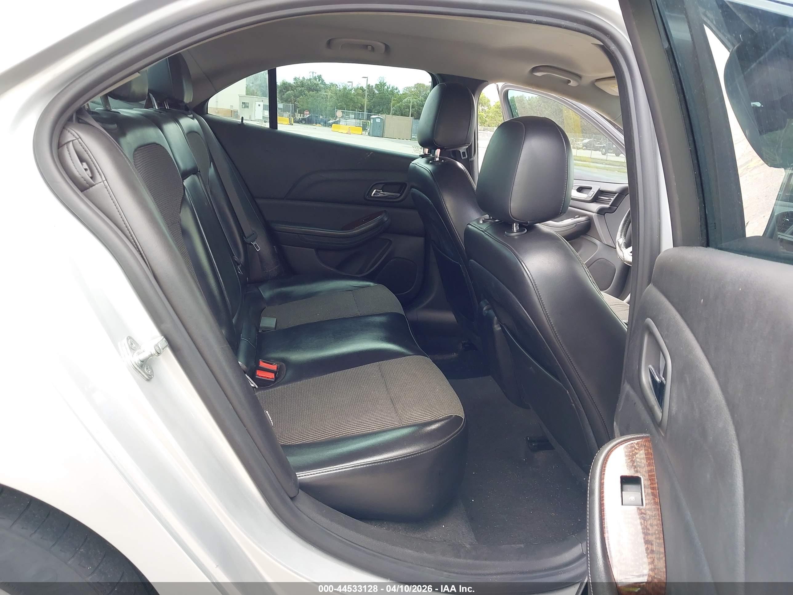 CHEVROLET MALIBU image 8