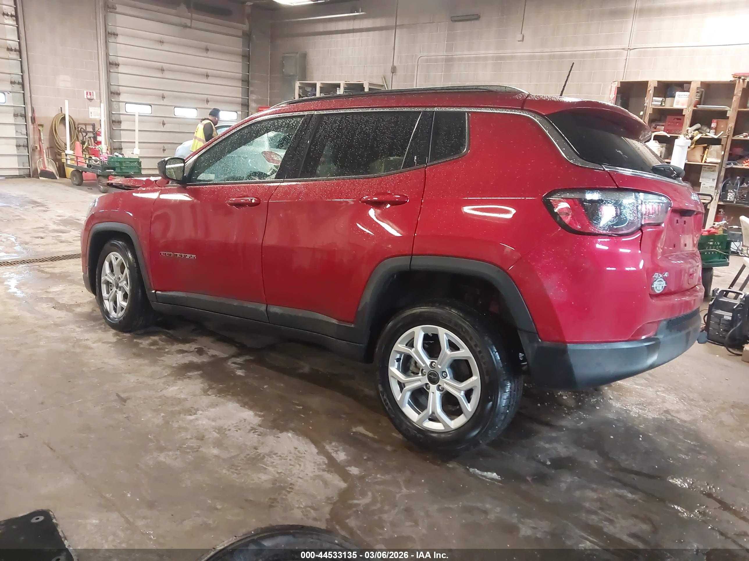 JEEP COMPASS image 3