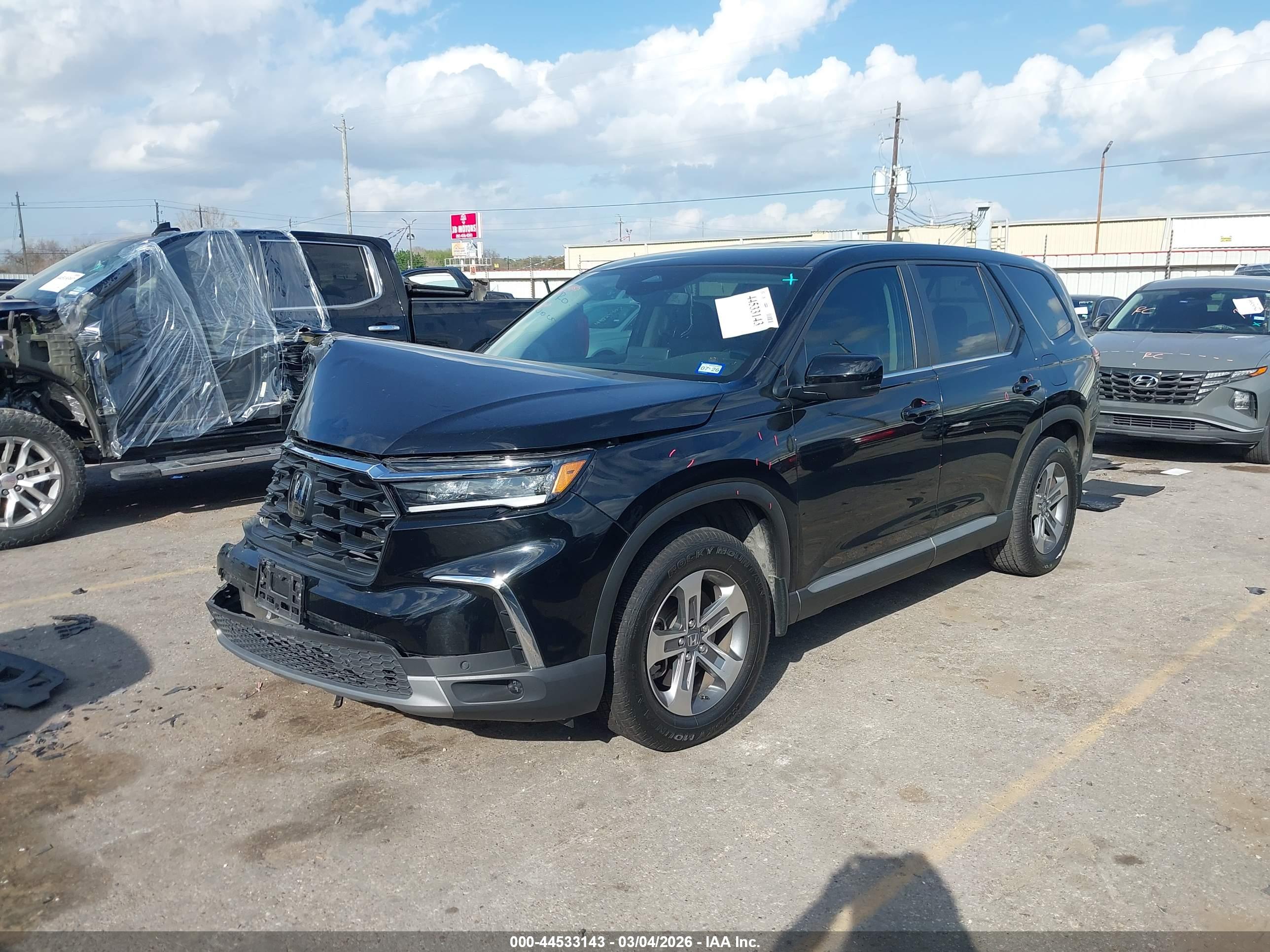 HONDA PILOT image 2
