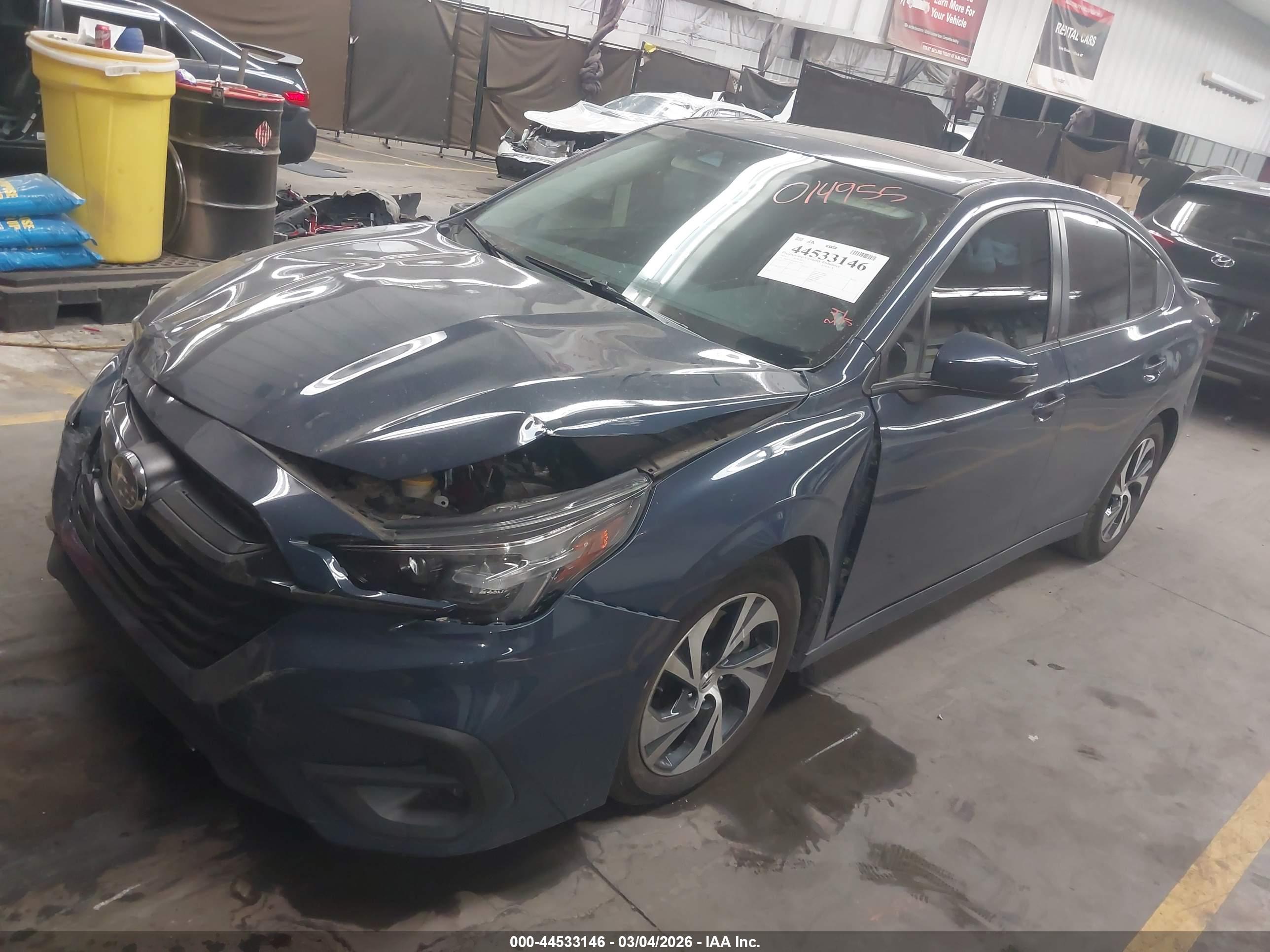 SUBARU LEGACY image 2