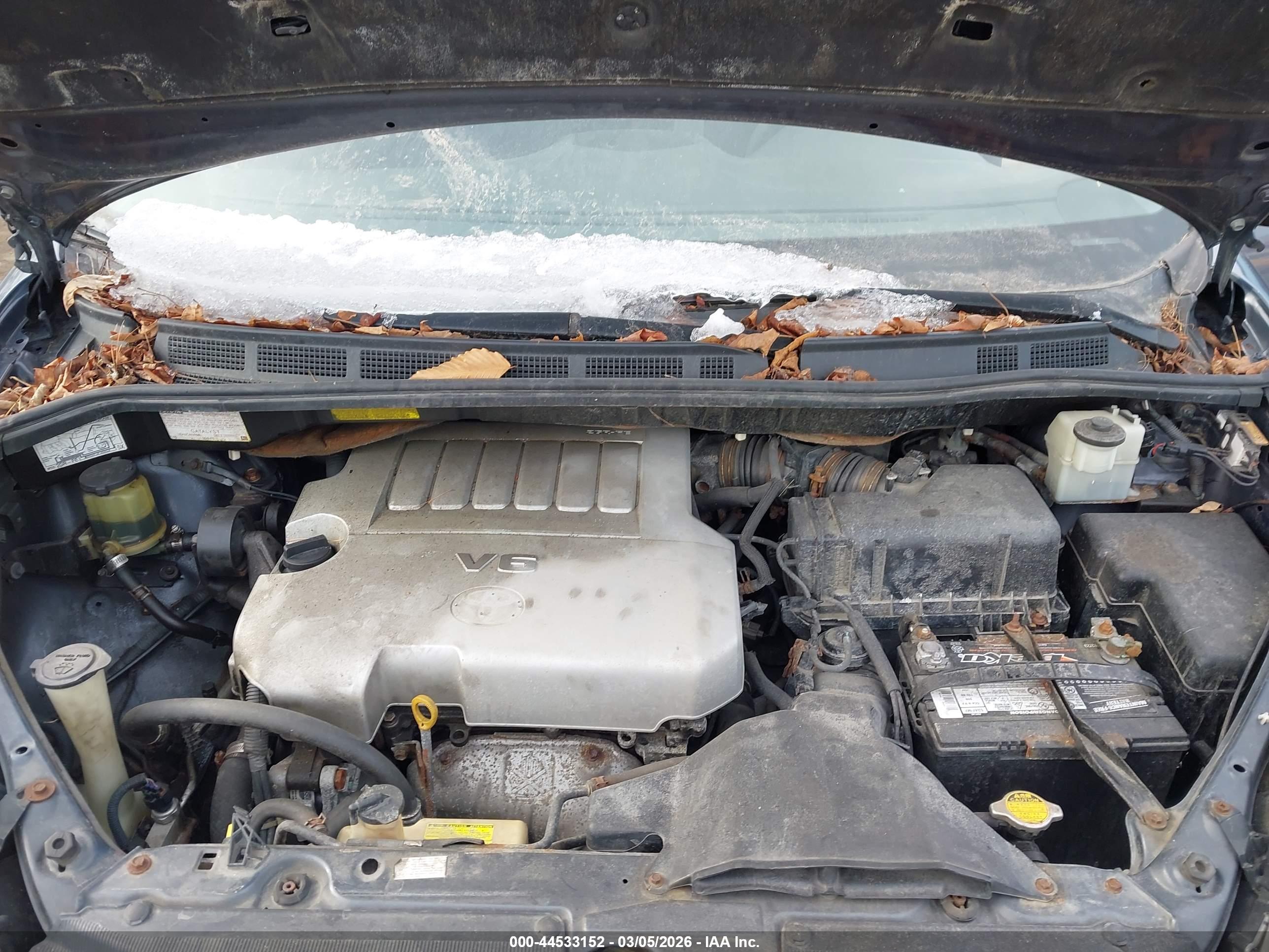 TOYOTA SIENNA image 10