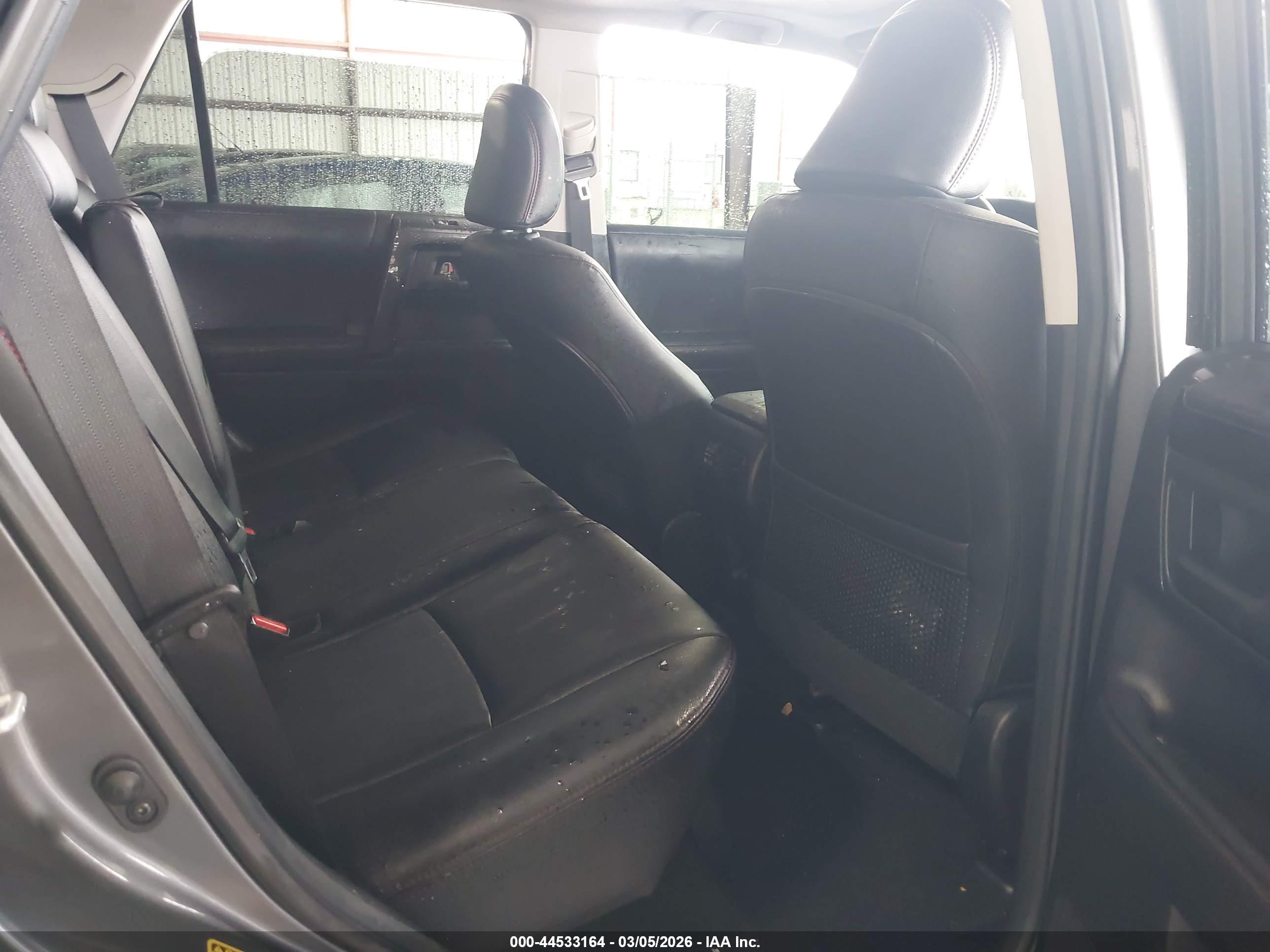 TOYOTA 4RUNNER image 8