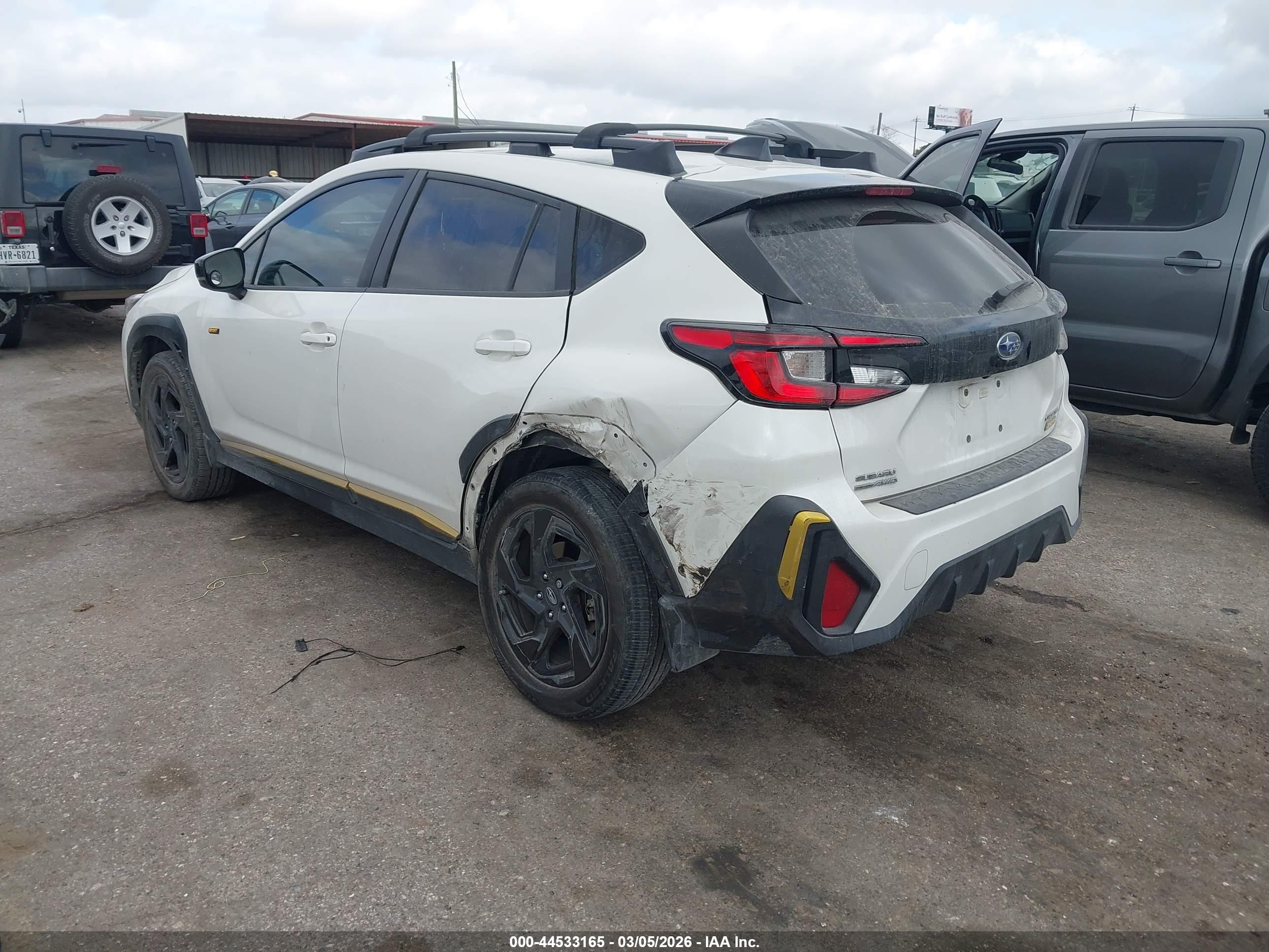 SUBARU CROSSTREK image 3