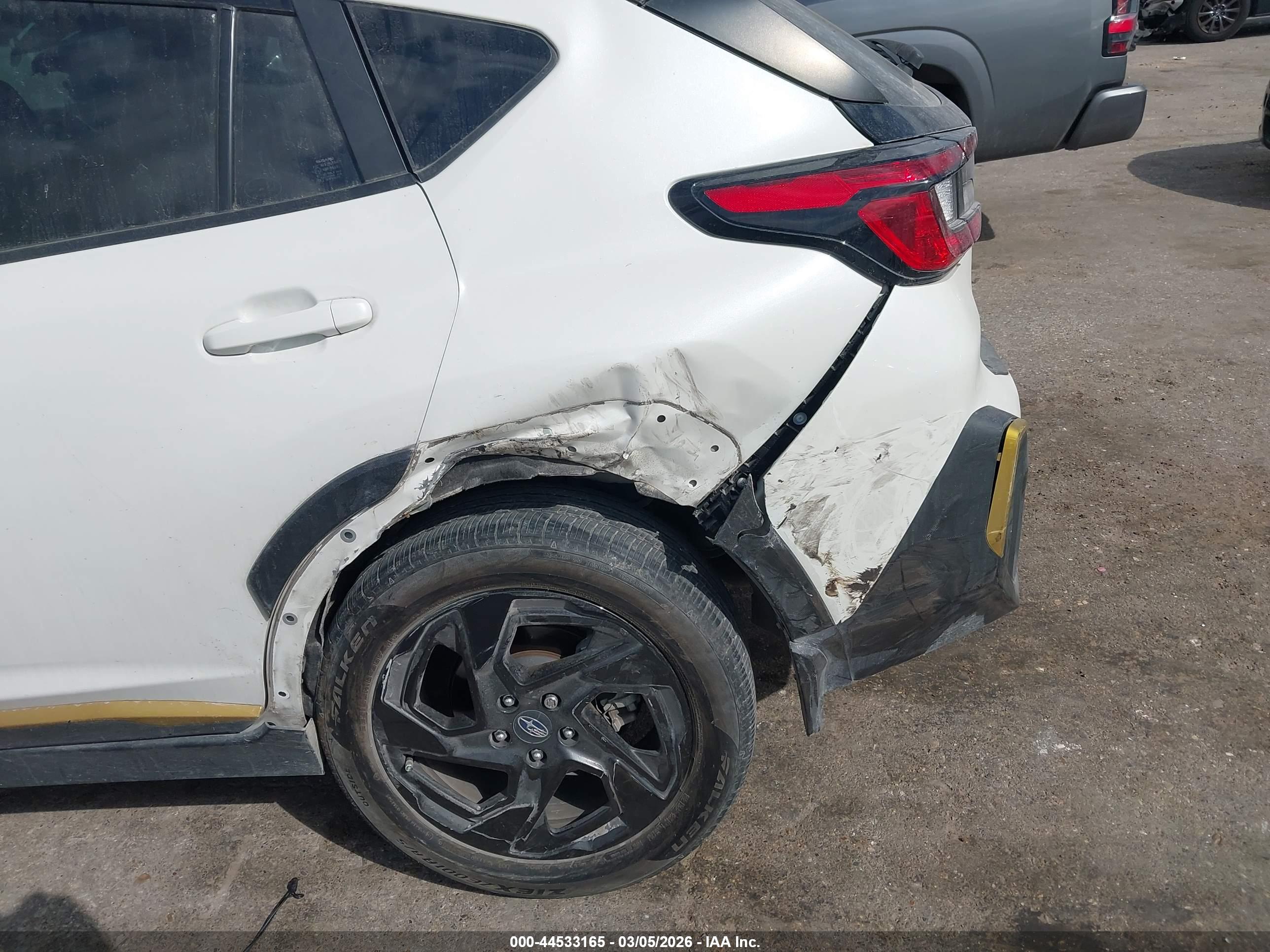 SUBARU CROSSTREK image 6
