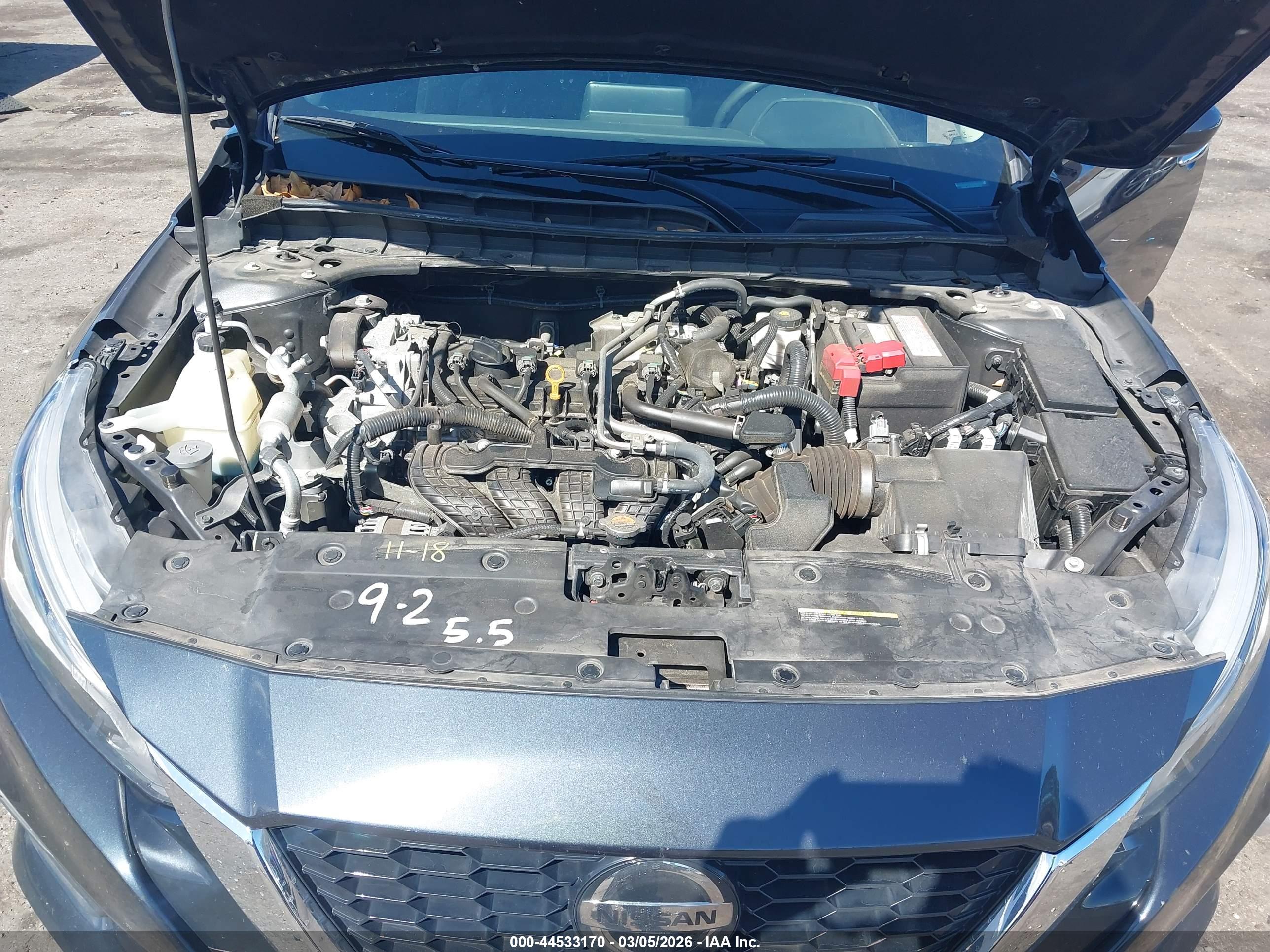 NISSAN ALTIMA image 10