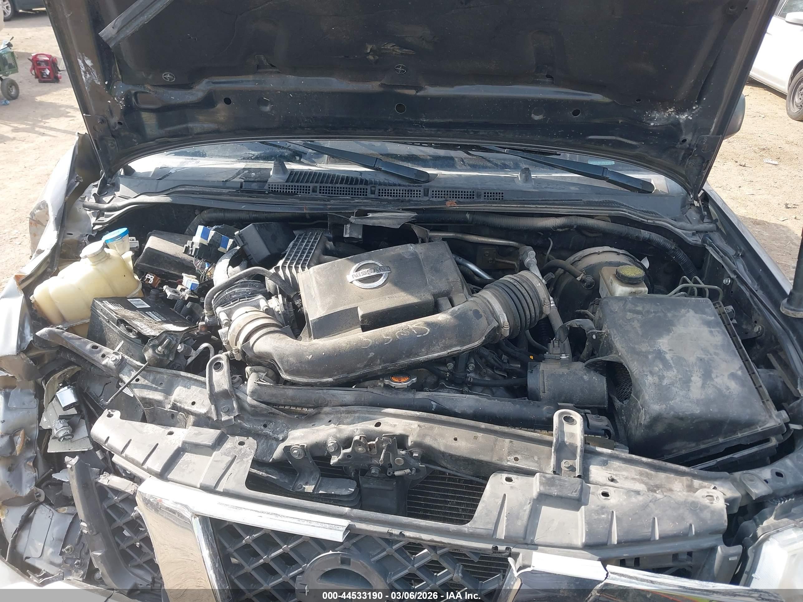 NISSAN FRONTIER image 10