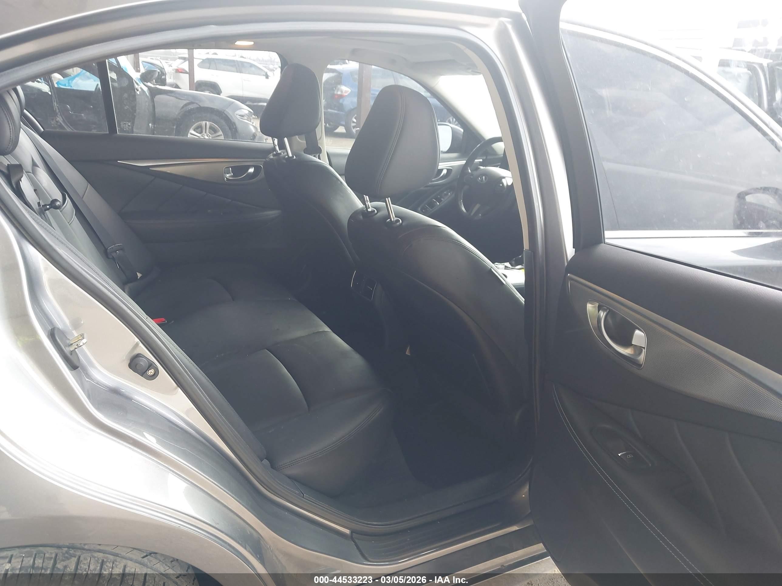 INFINITI Q50 image 8