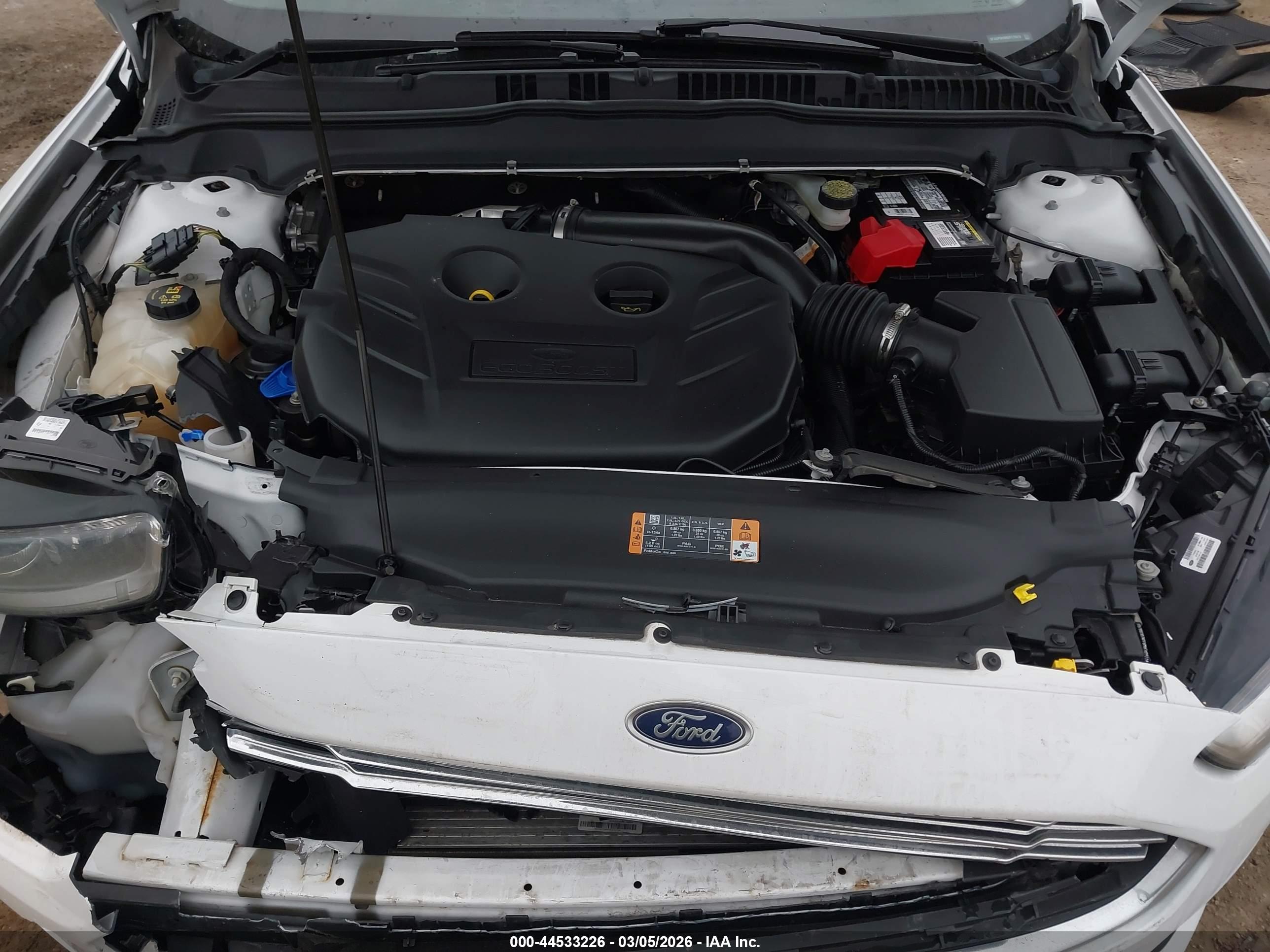 FORD FUSION image 10