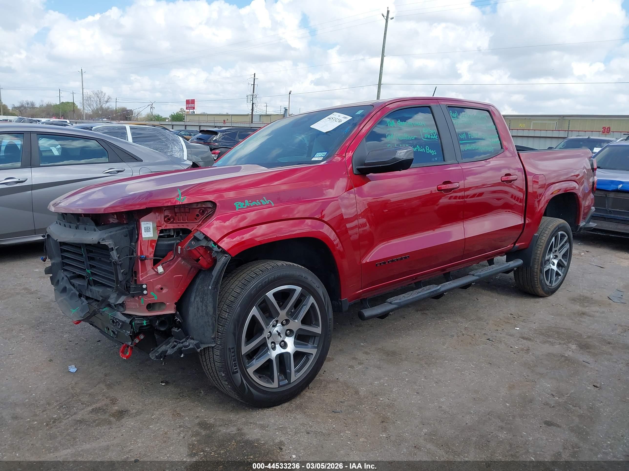 CHEVROLET COLORADO image 2