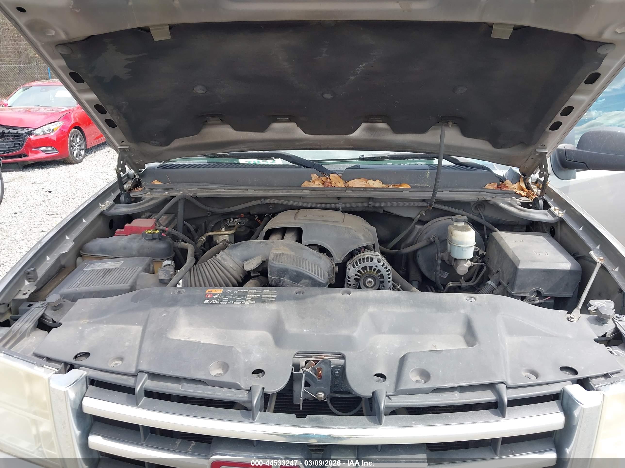 GMC SIERRA image 10