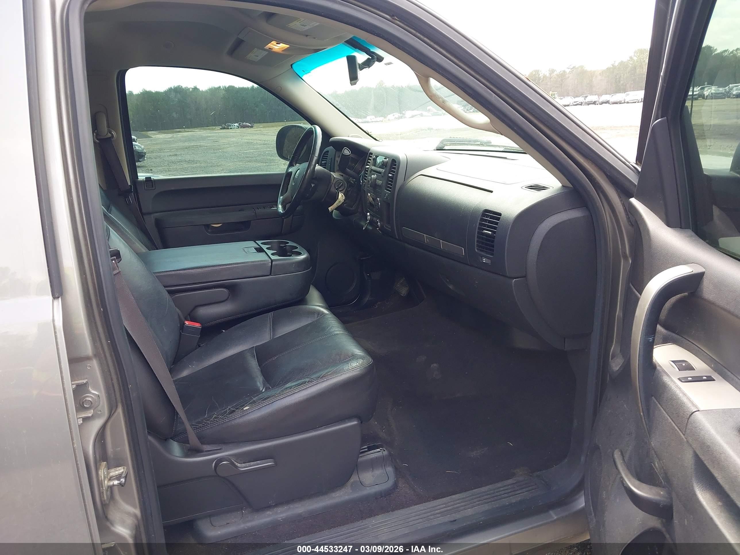 GMC SIERRA image 5