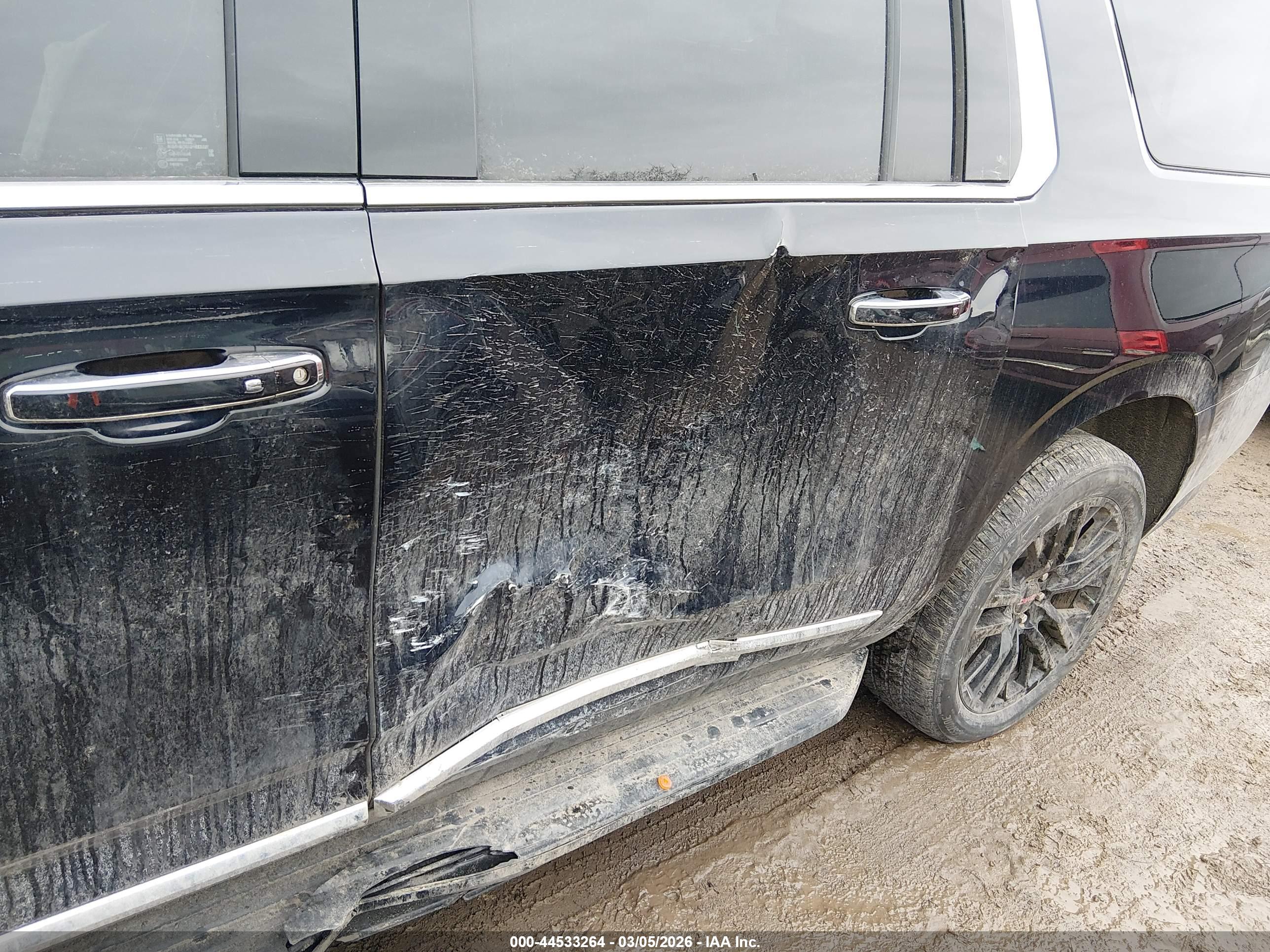 GMC YUKON image 6