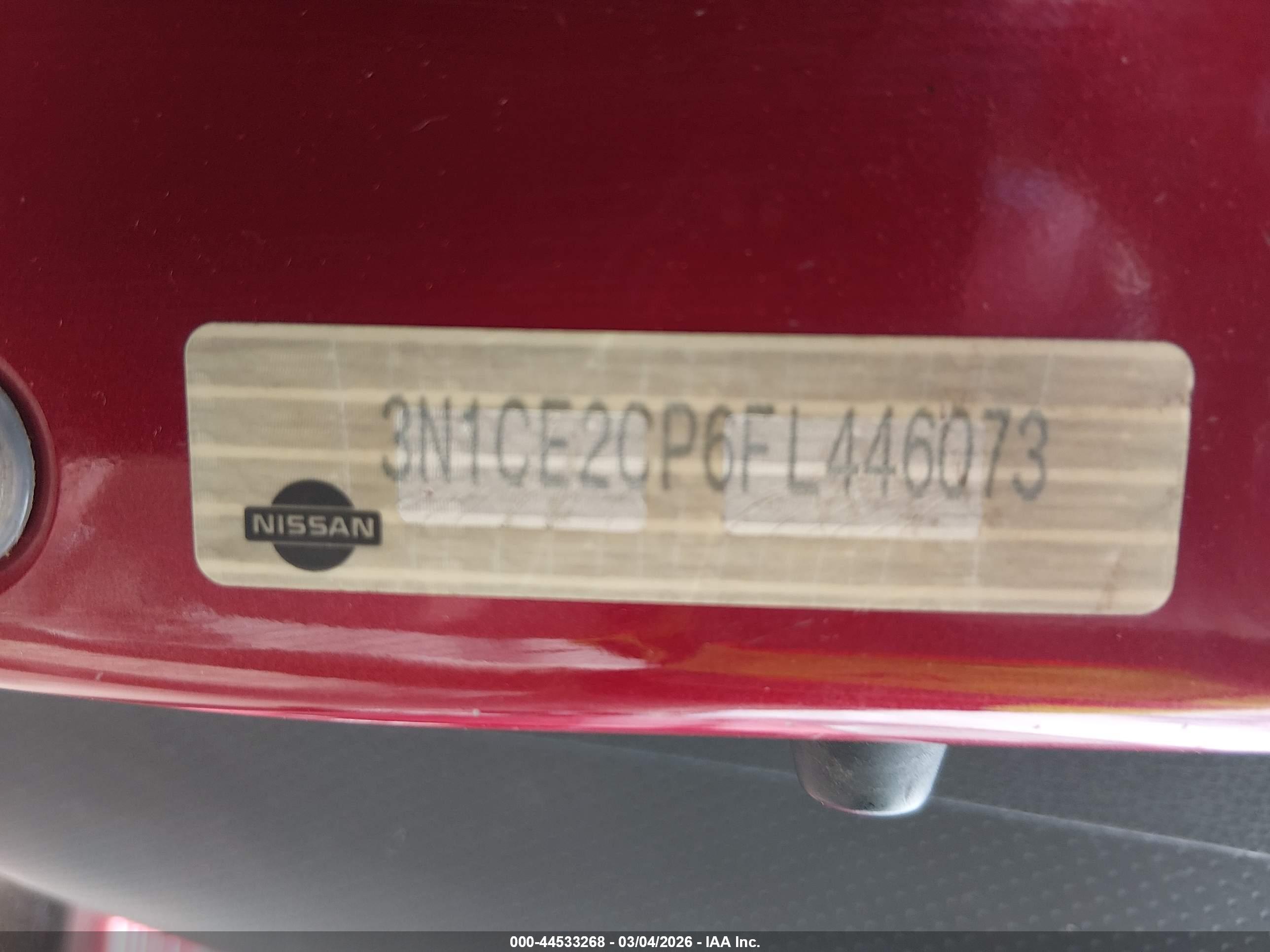 NISSAN VERSA image 9