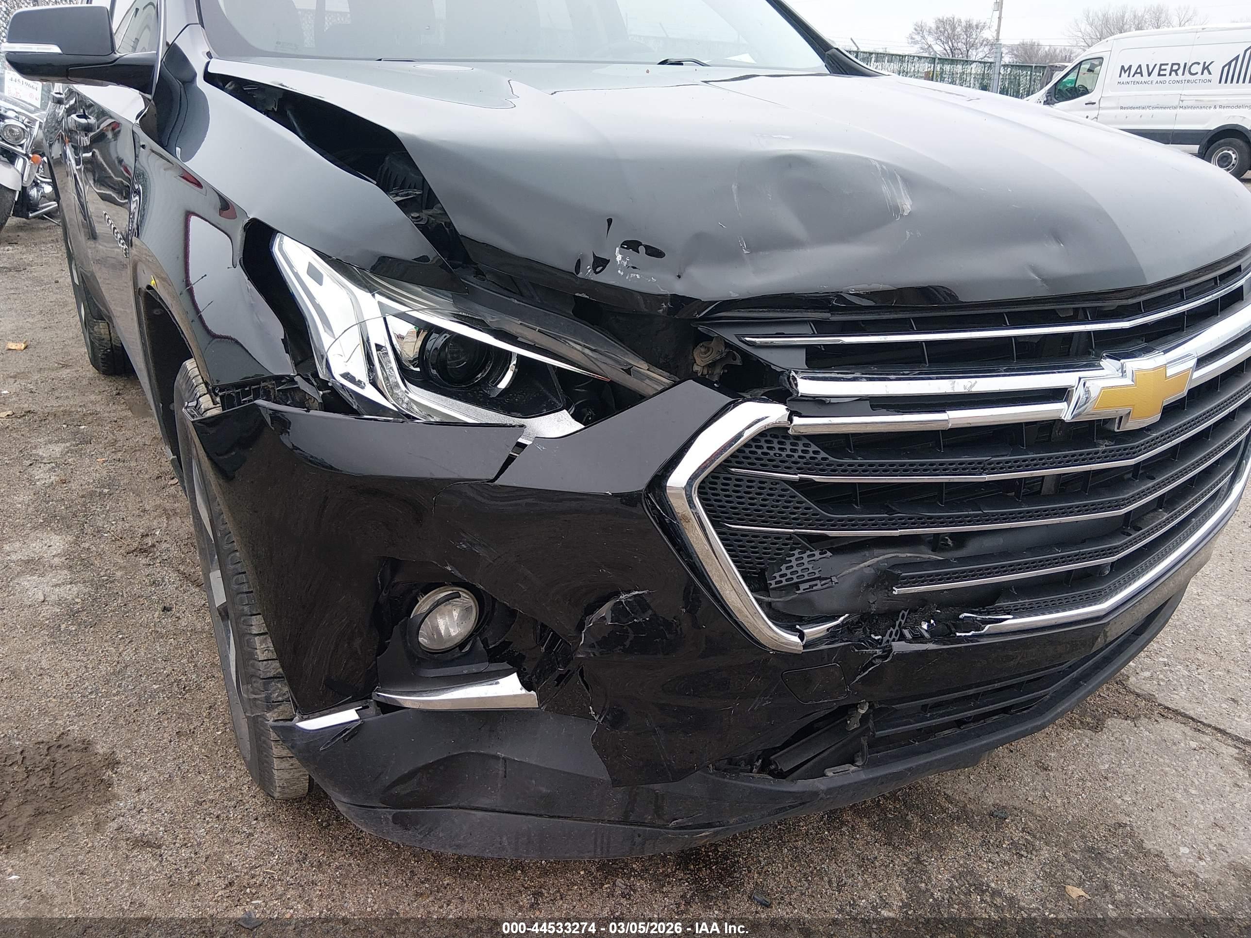 CHEVROLET TRAVERSE image 6