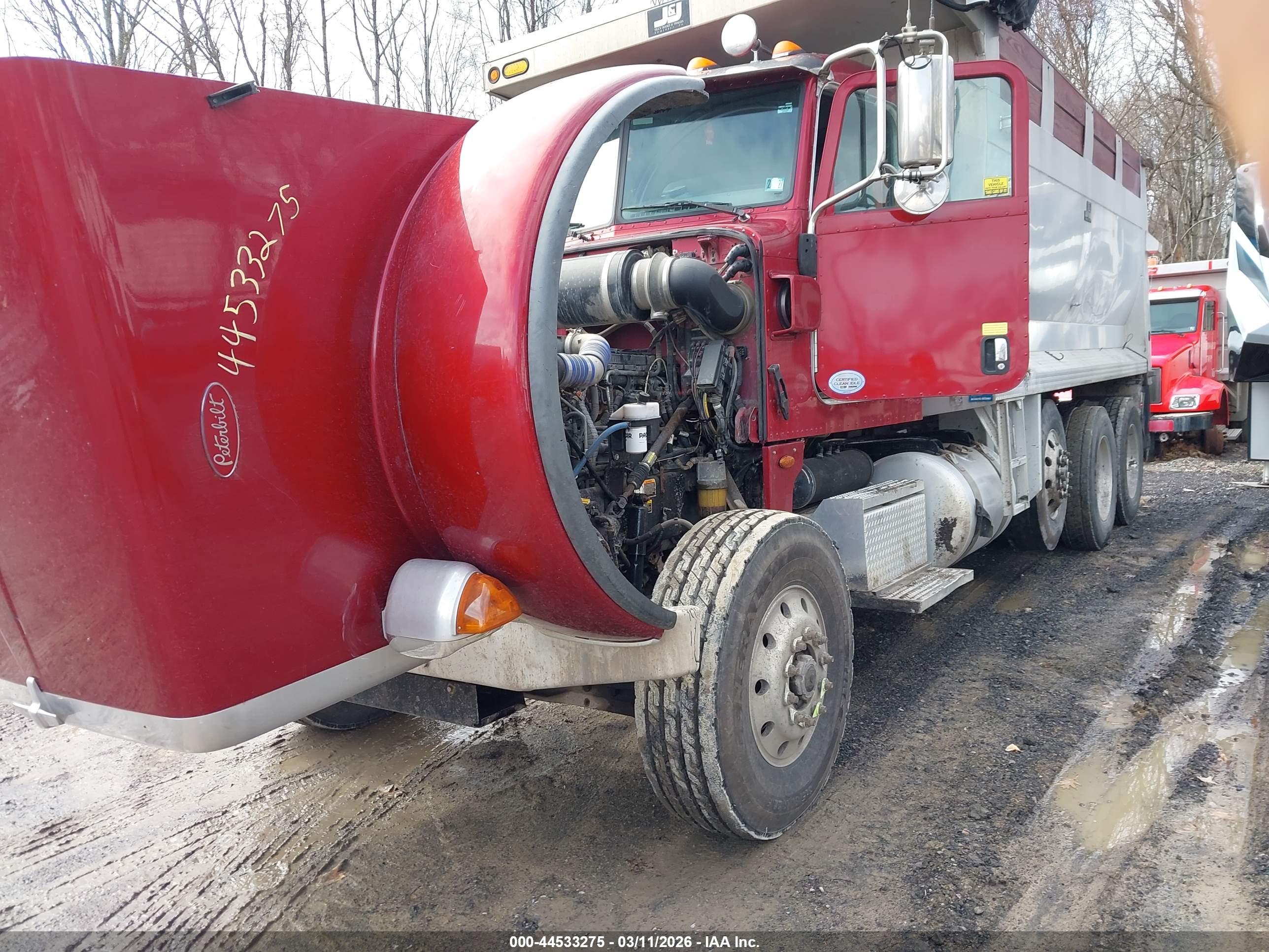 PETERBILT 365 image 2
