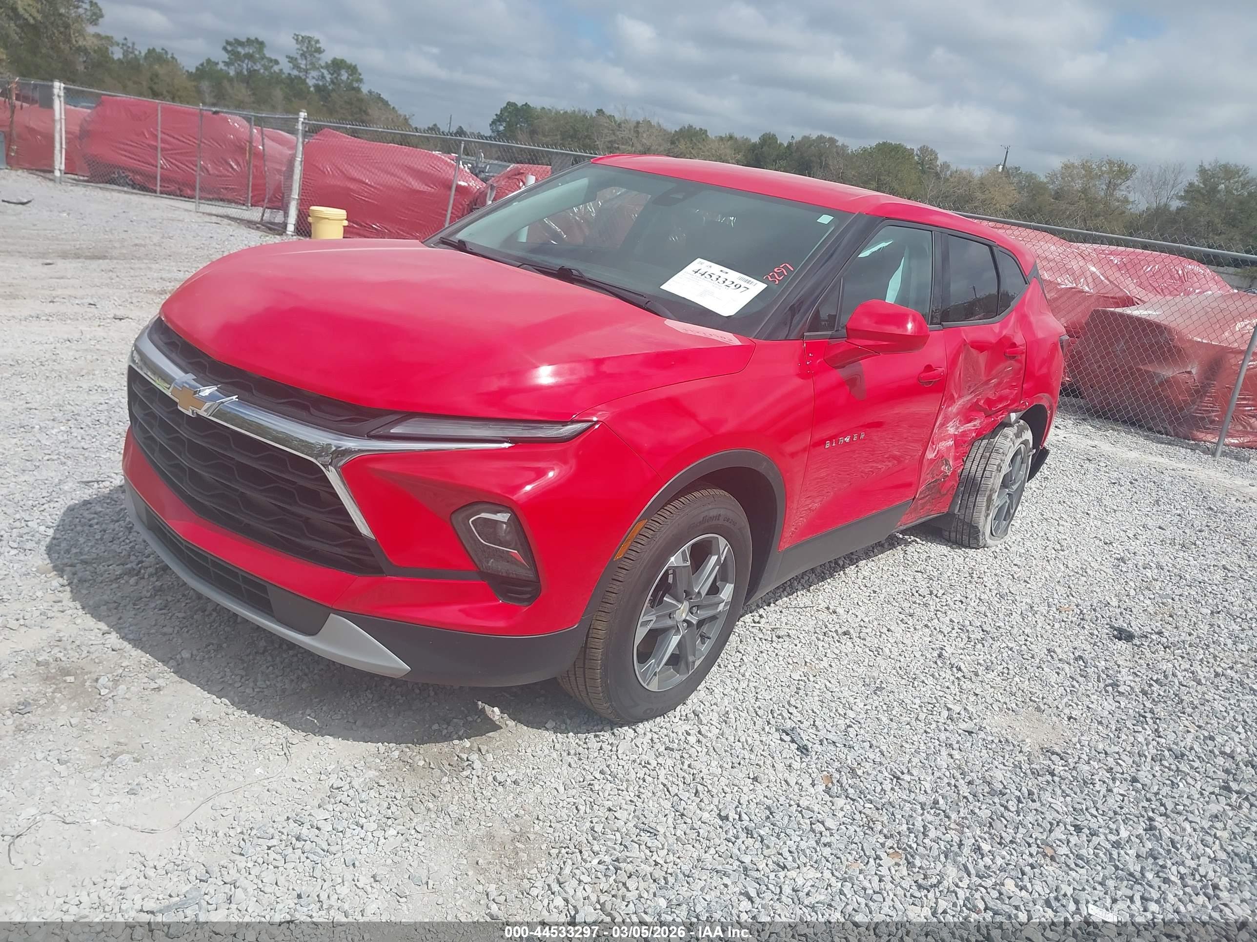 CHEVROLET BLAZER image 2