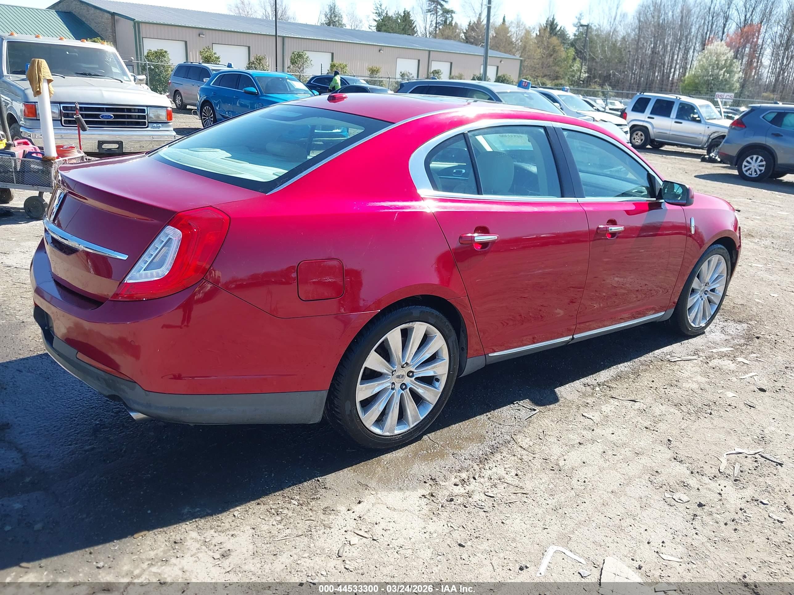 LINCOLN MKS image 4
