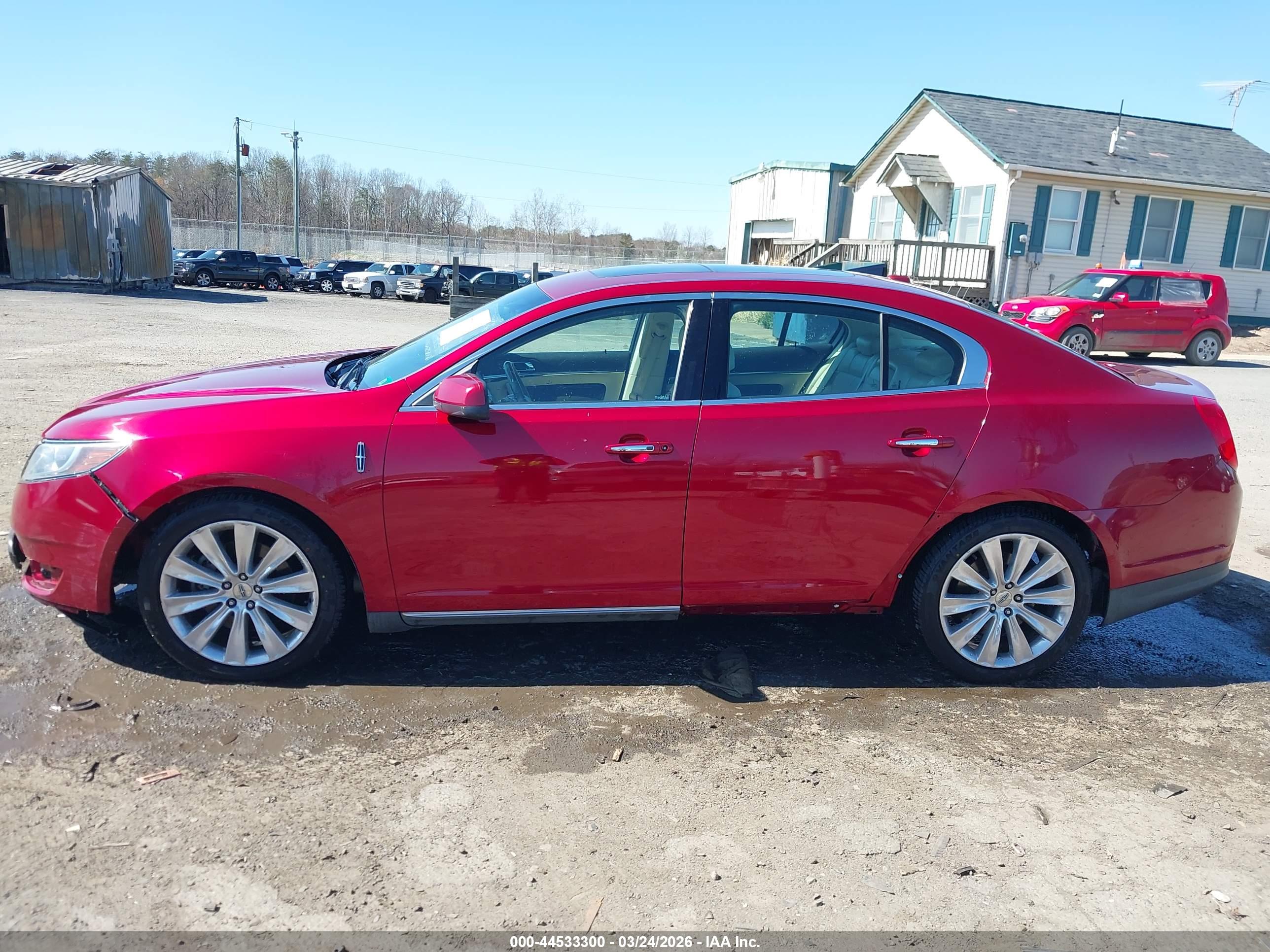 LINCOLN MKS image 6