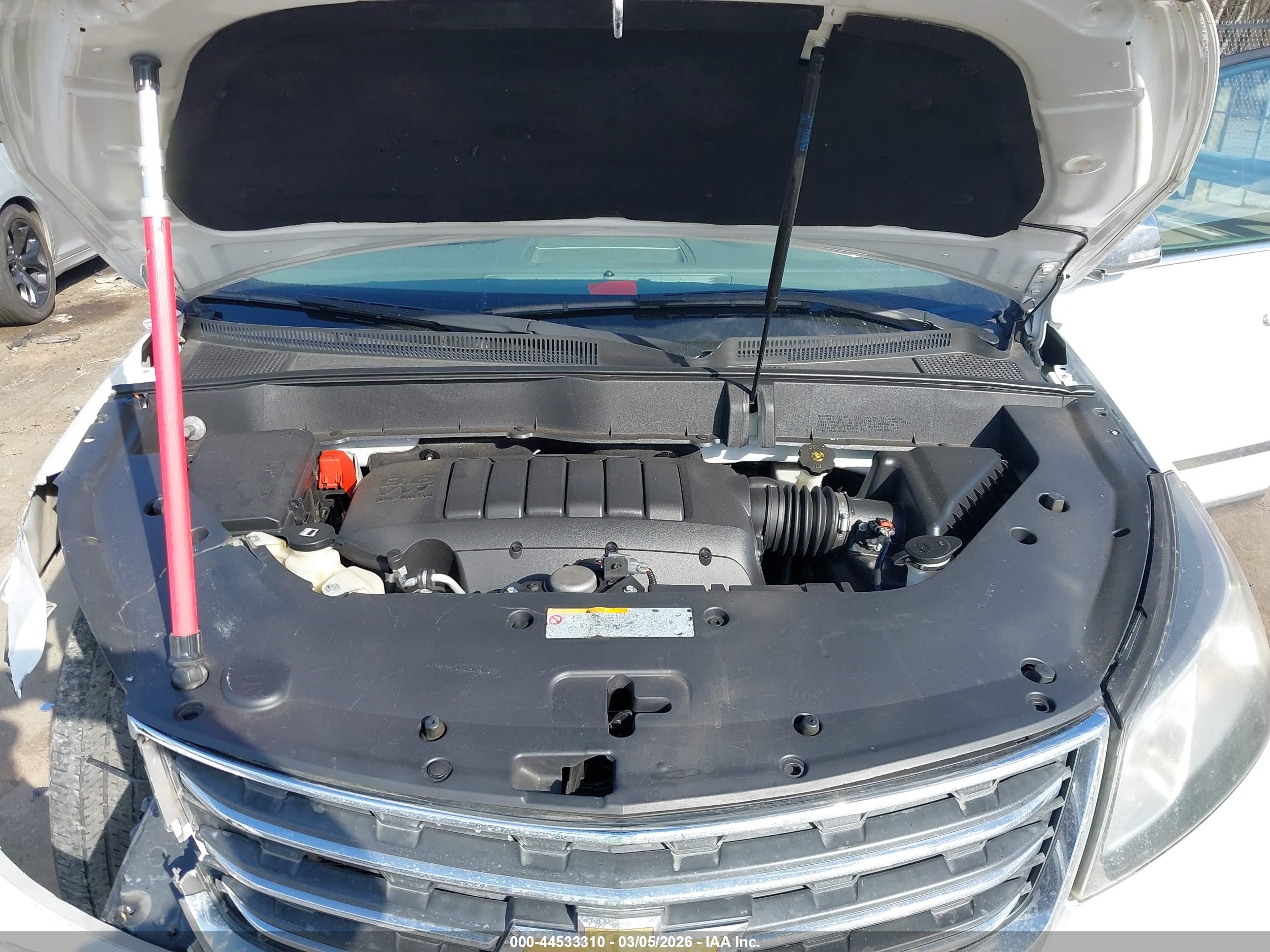 CHEVROLET TRAVERSE image 10