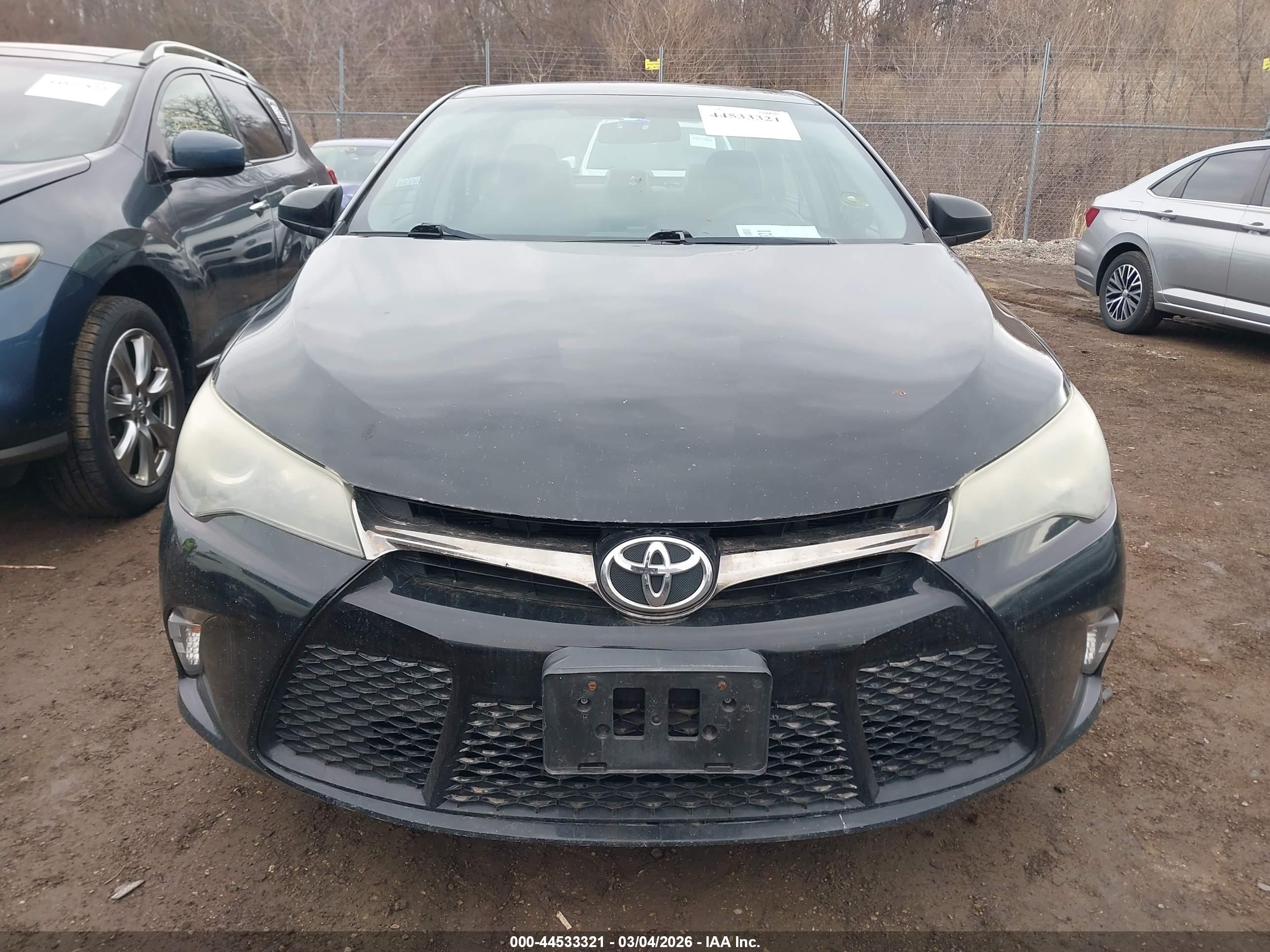 TOYOTA CAMRY image 6