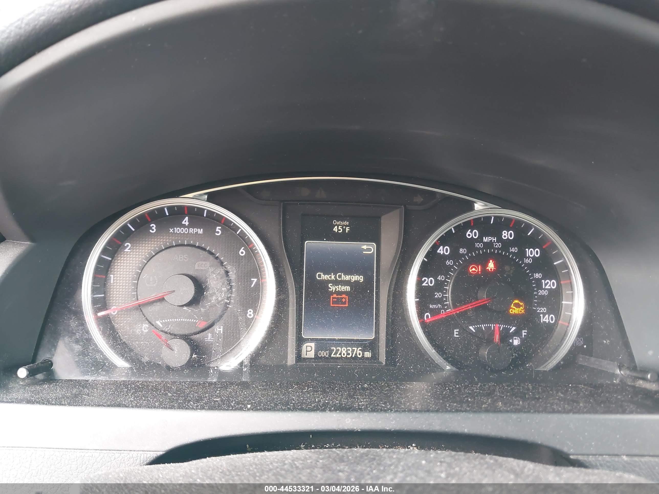 TOYOTA CAMRY image 7
