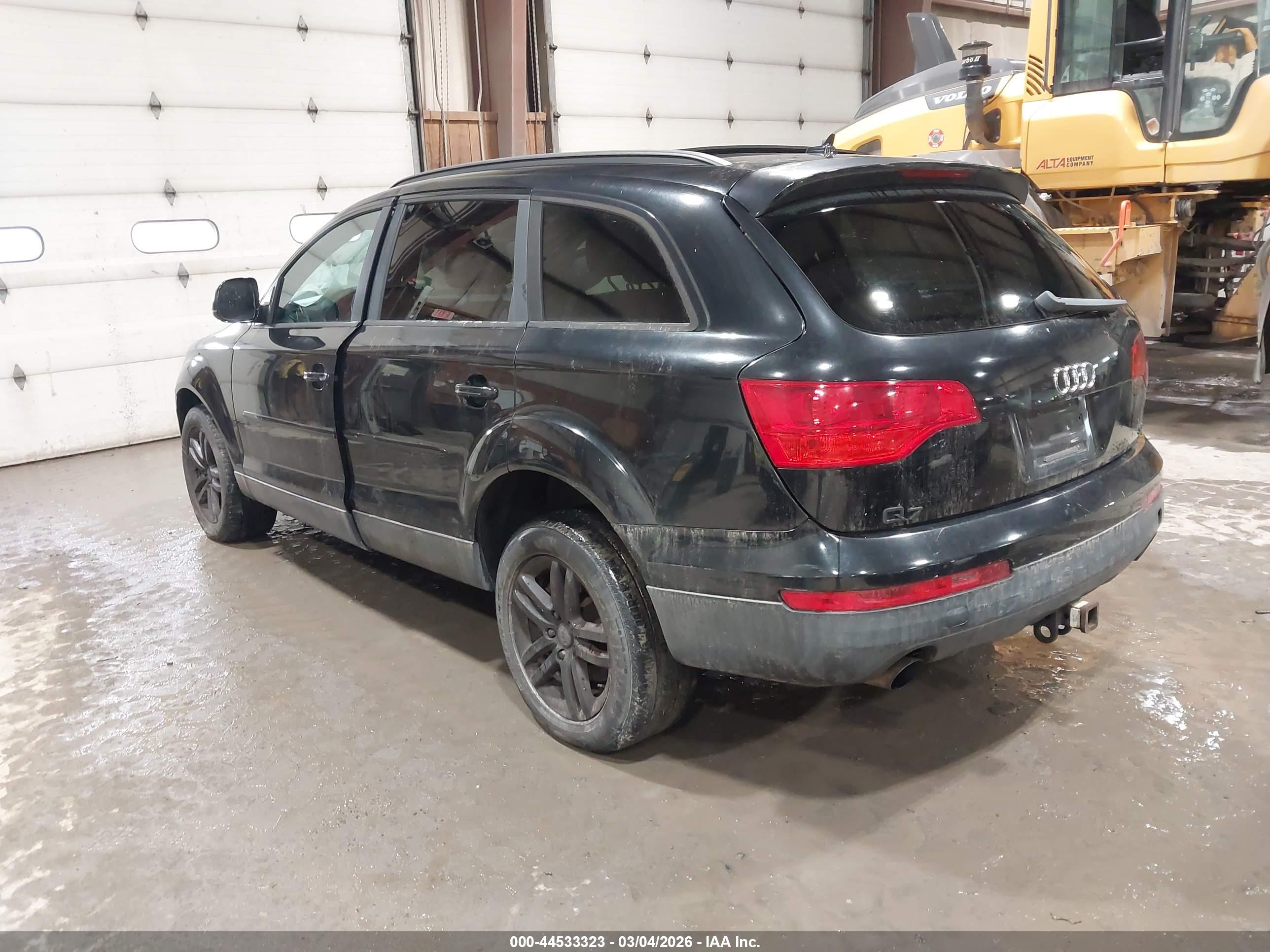 AUDI Q7 image 3