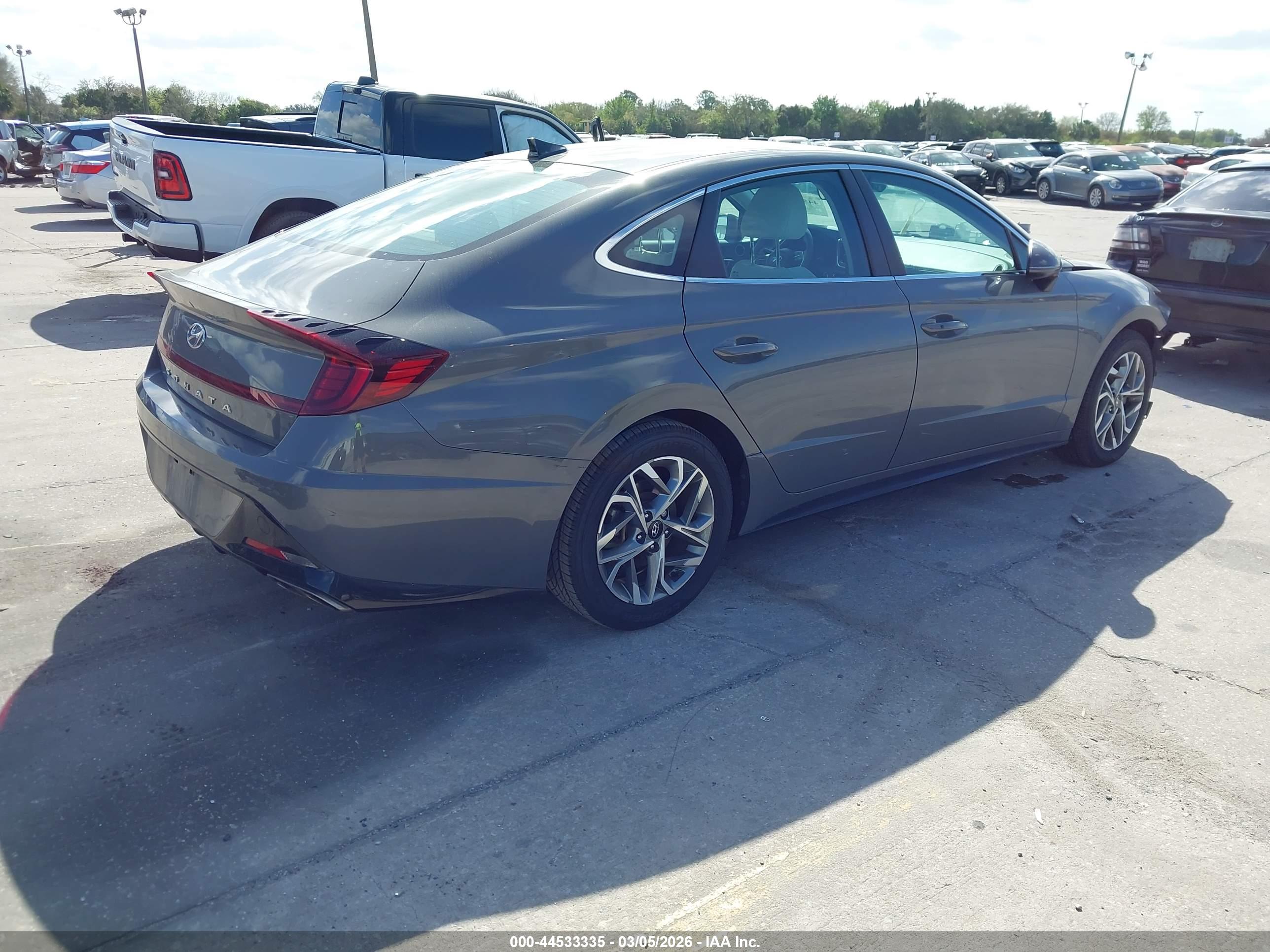 HYUNDAI SONATA image 4
