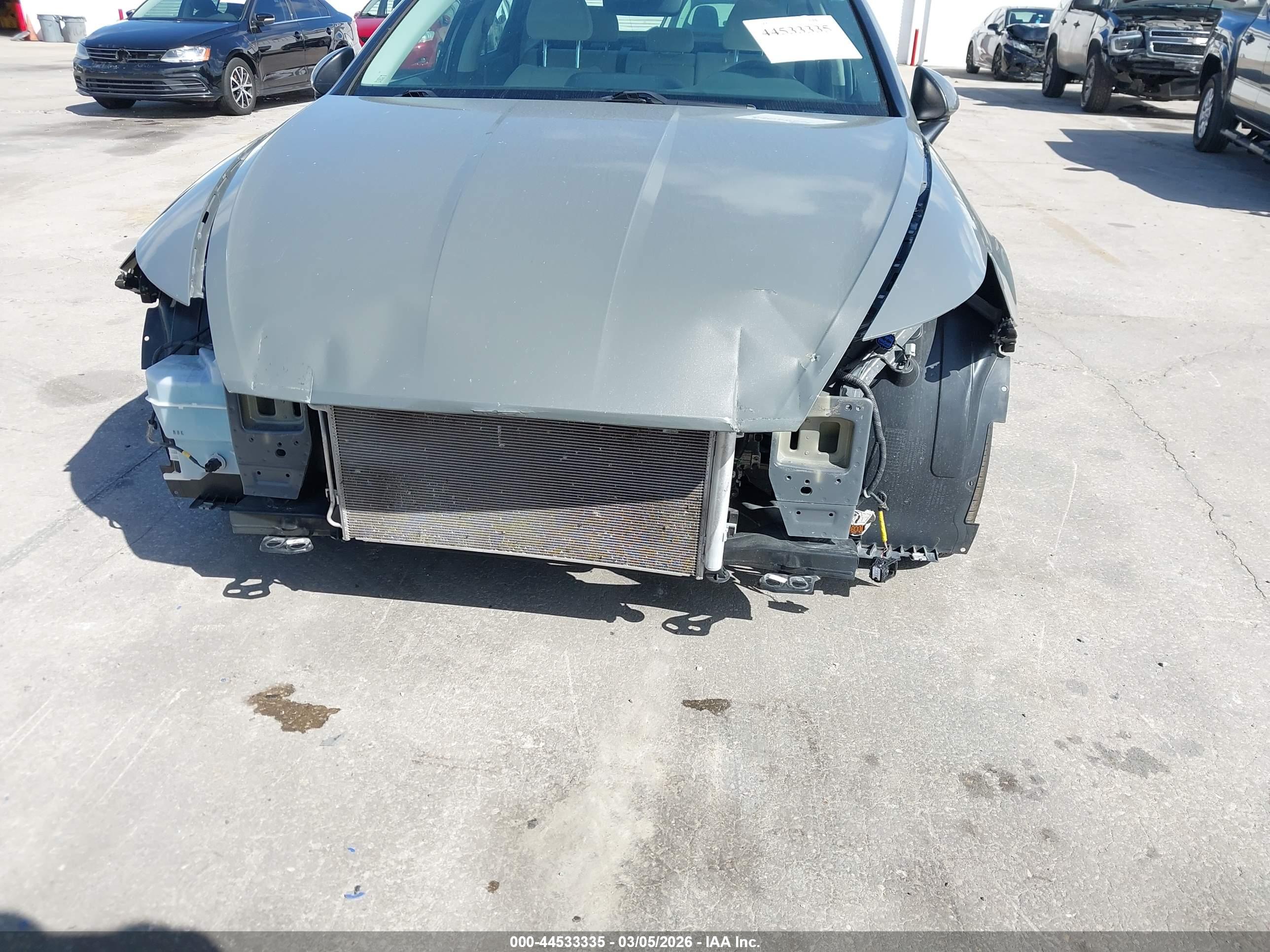 HYUNDAI SONATA image 6