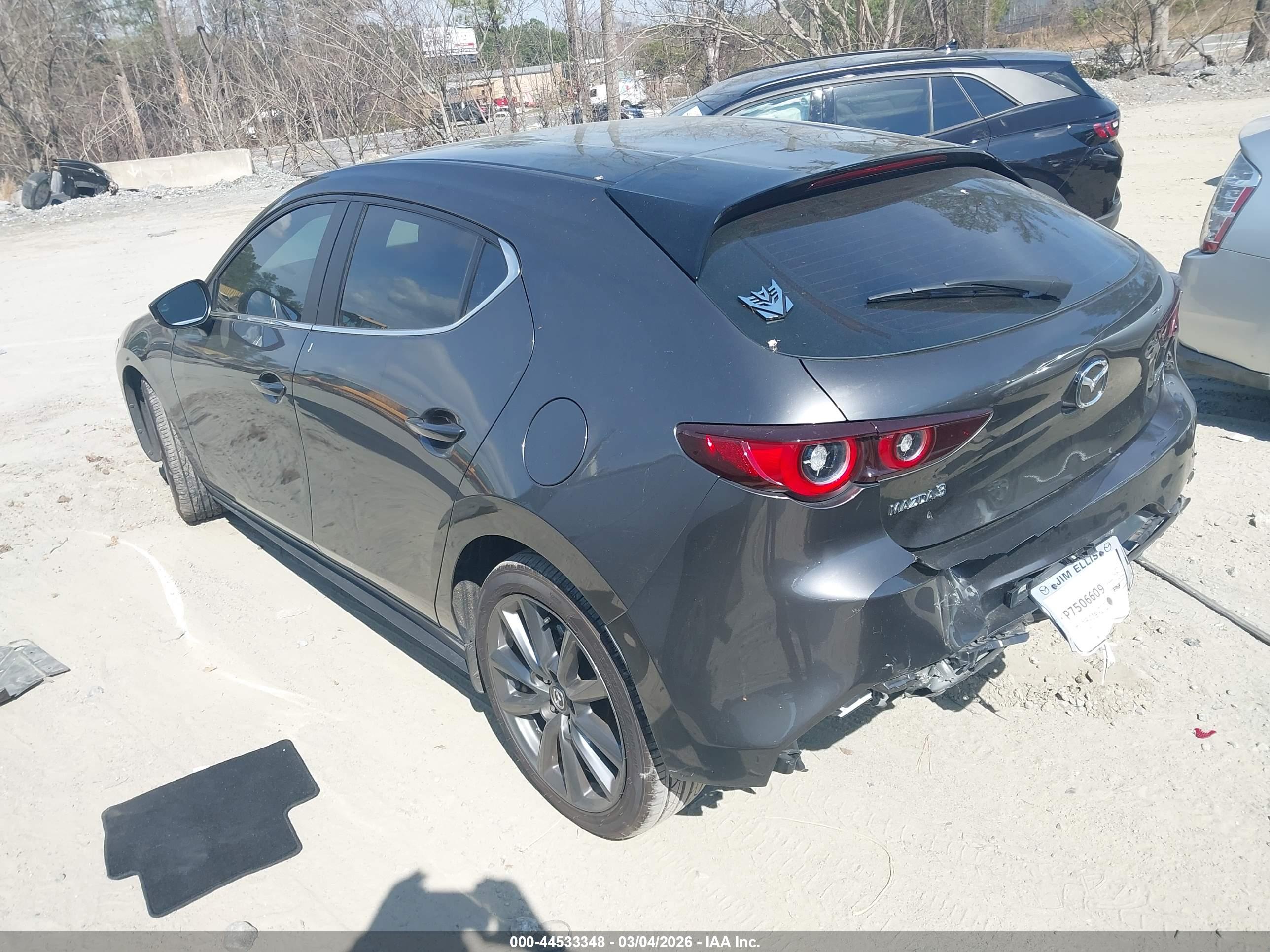 MAZDA MAZDA3 image 3