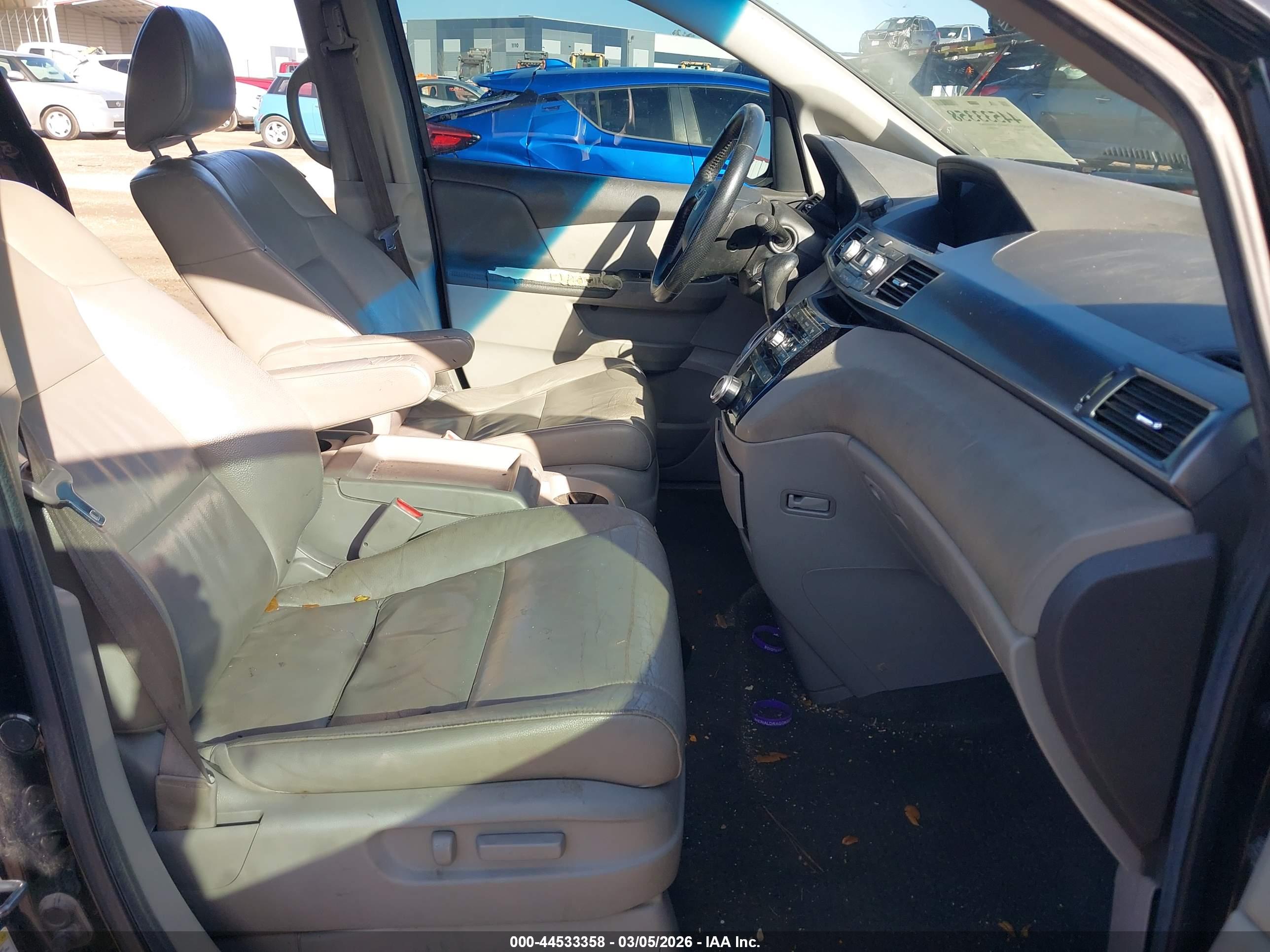 HONDA ODYSSEY image 5