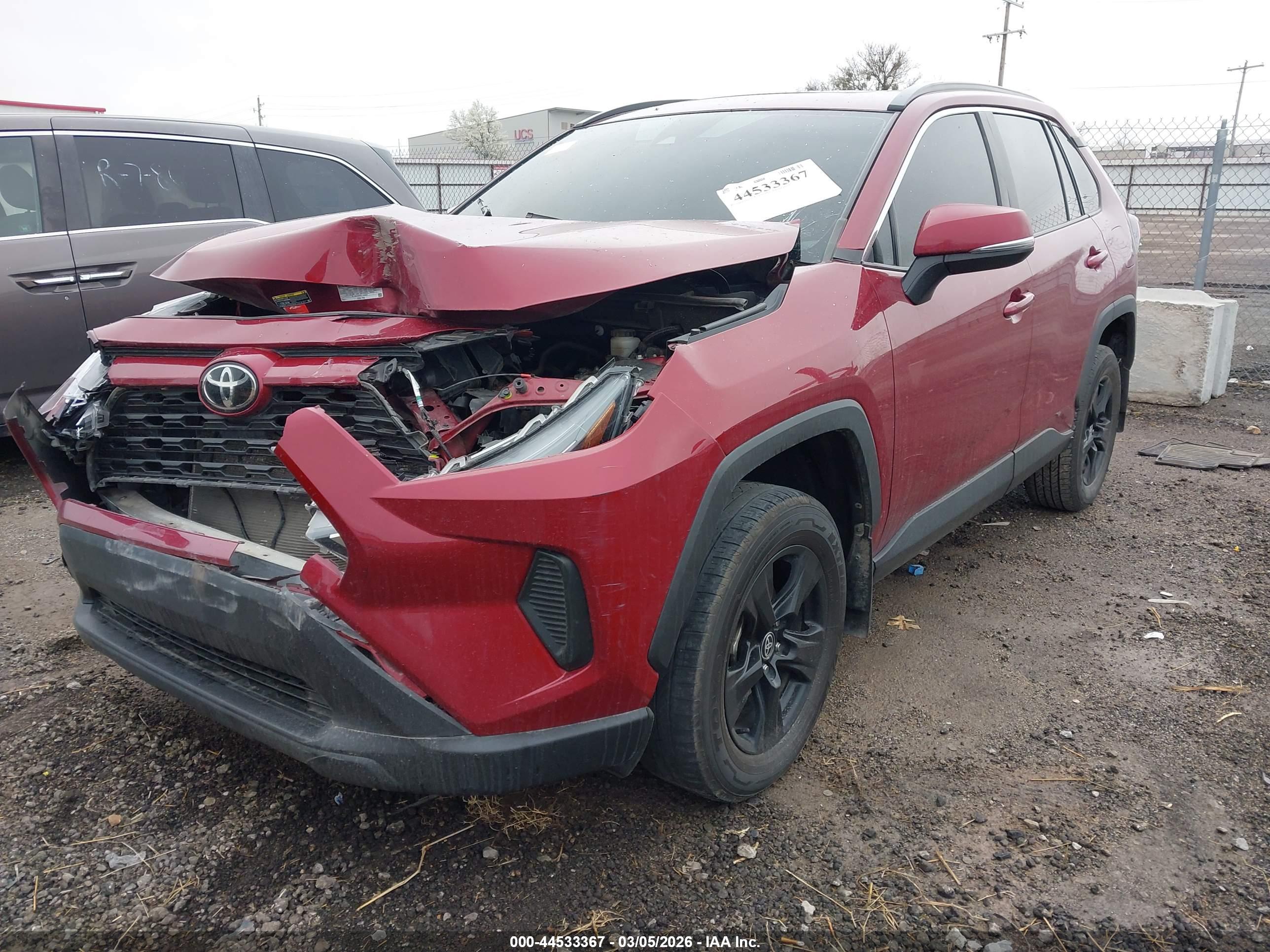 TOYOTA RAV4 image 2