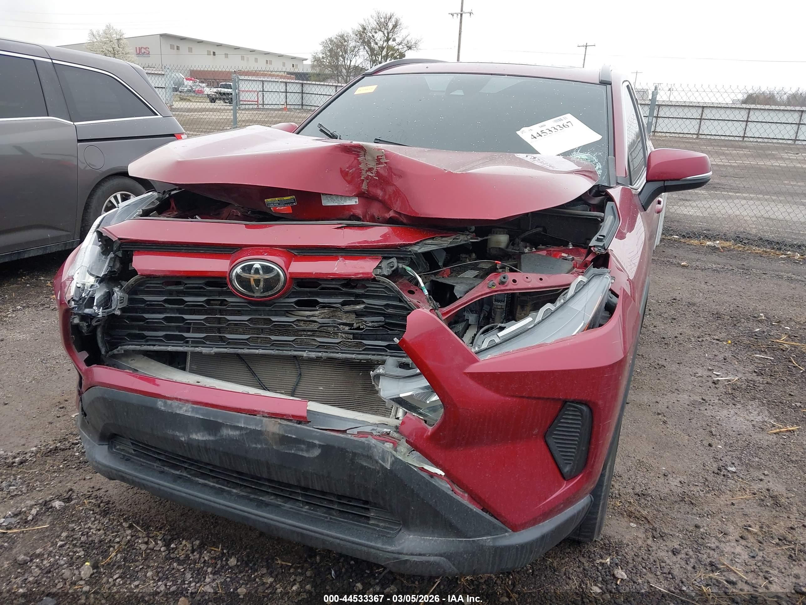TOYOTA RAV4 image 6