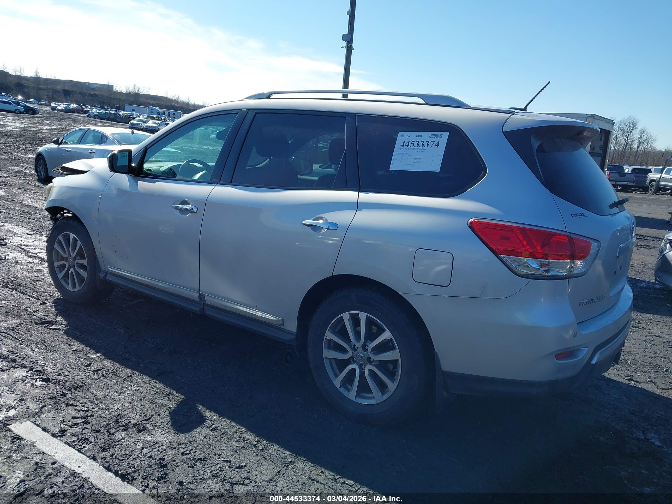 NISSAN PATHFINDER image 3
