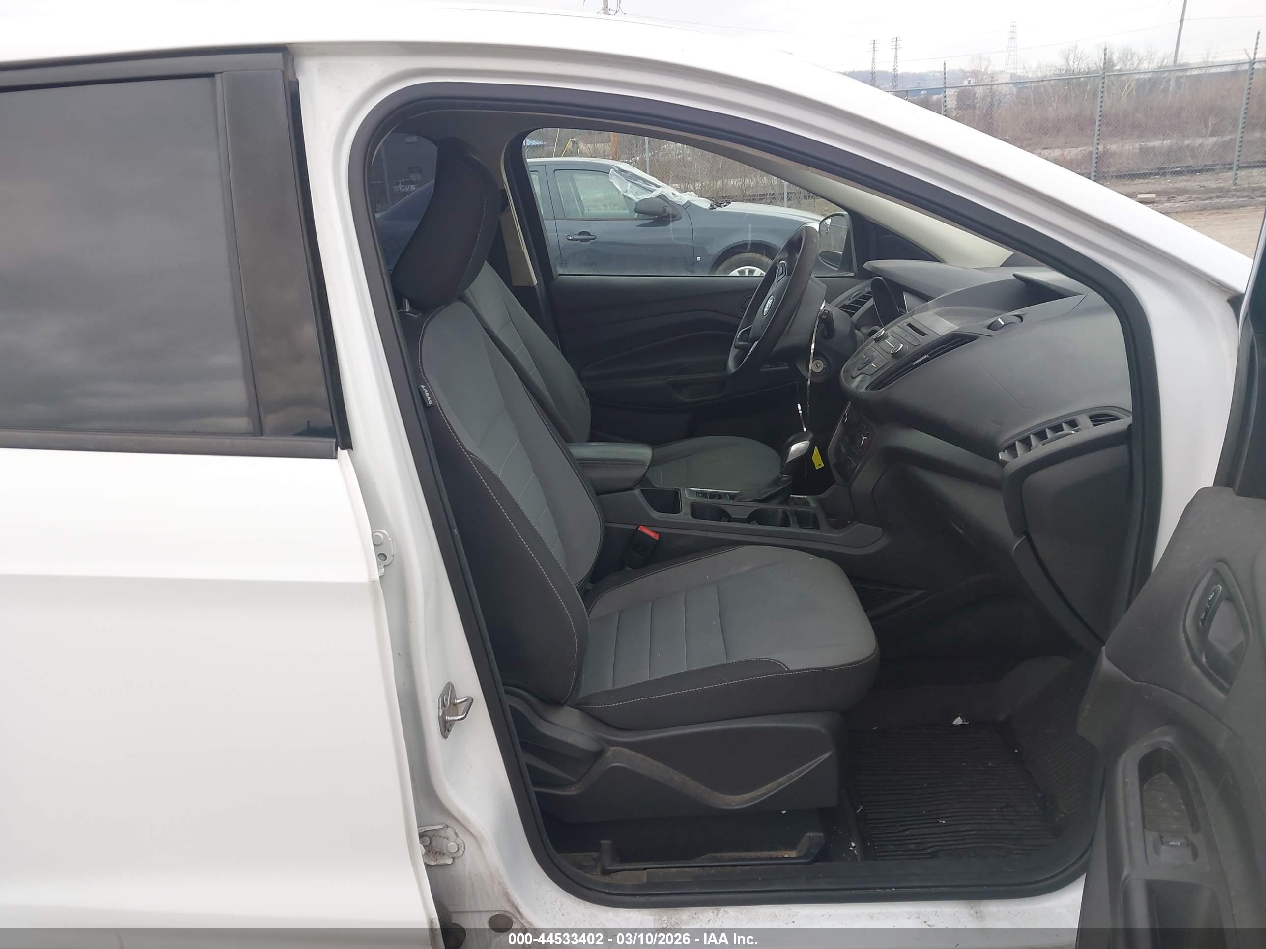 FORD ESCAPE image 5