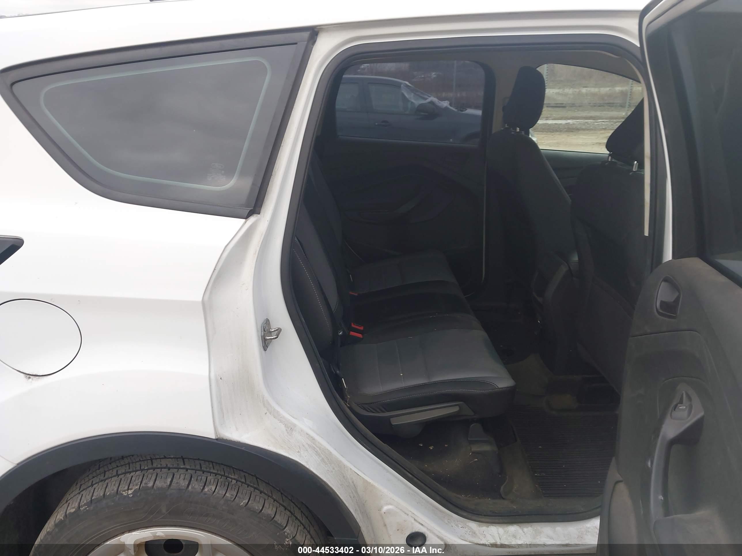 FORD ESCAPE image 8