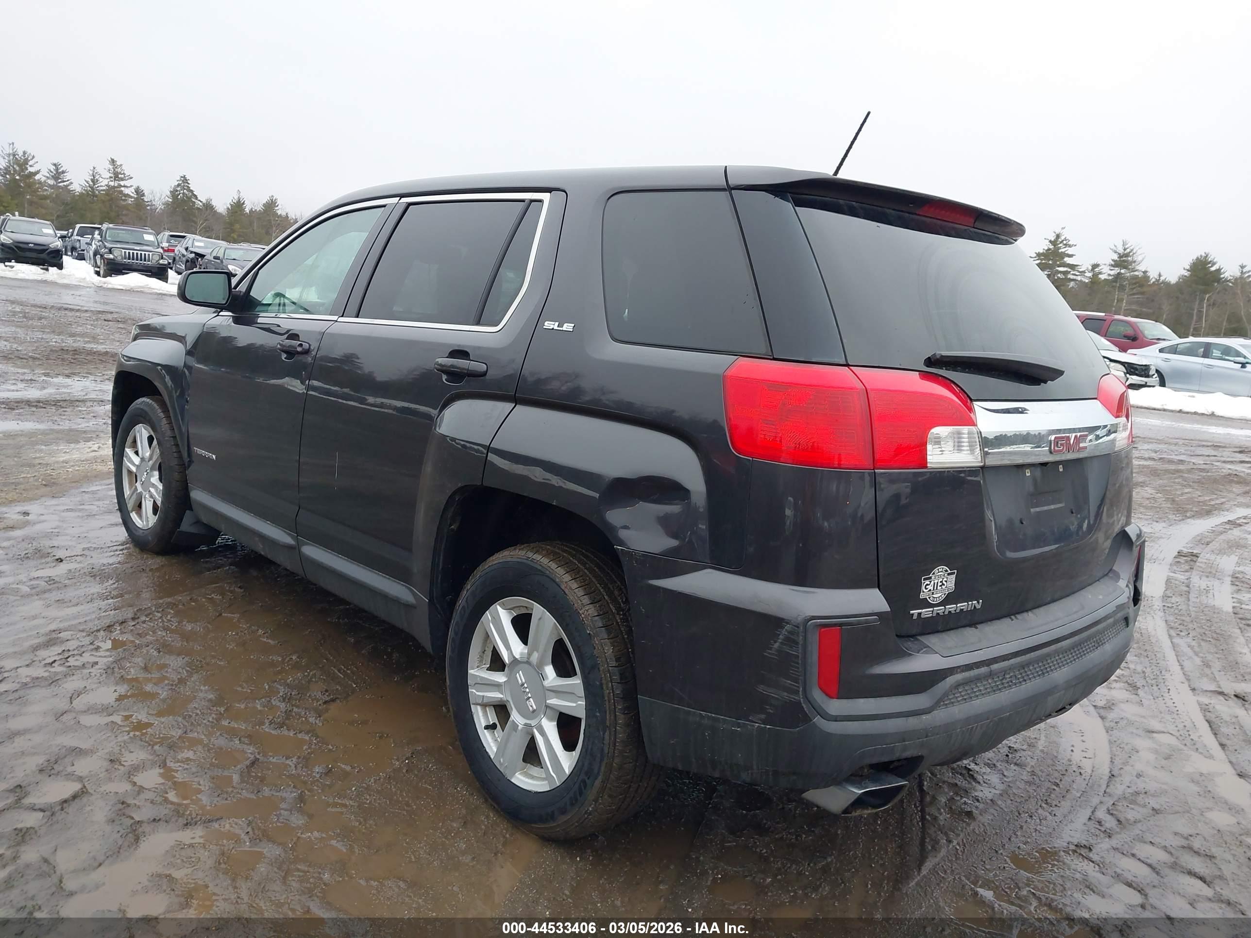 GMC TERRAIN image 3
