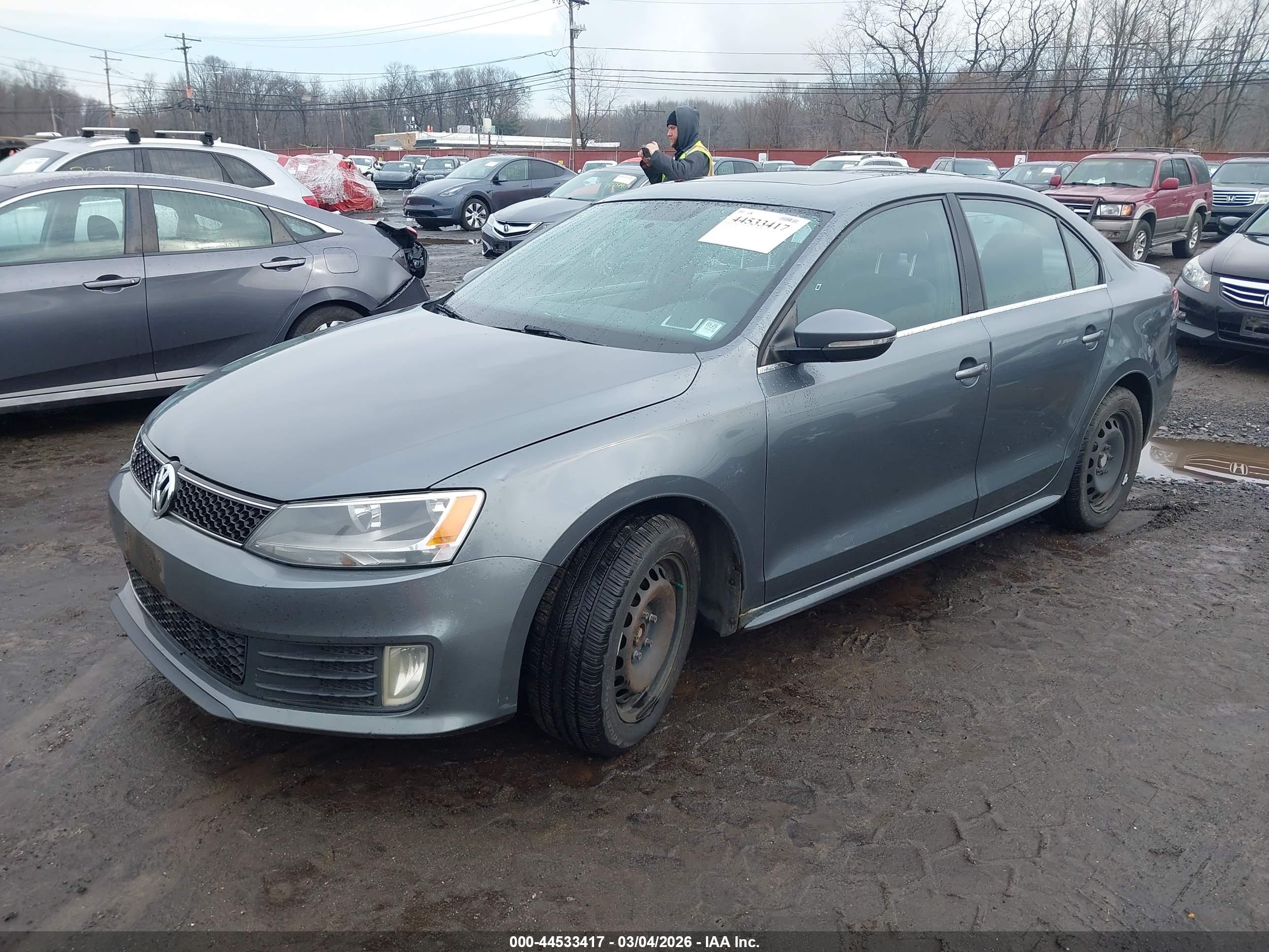 VOLKSWAGEN JETTA image 2