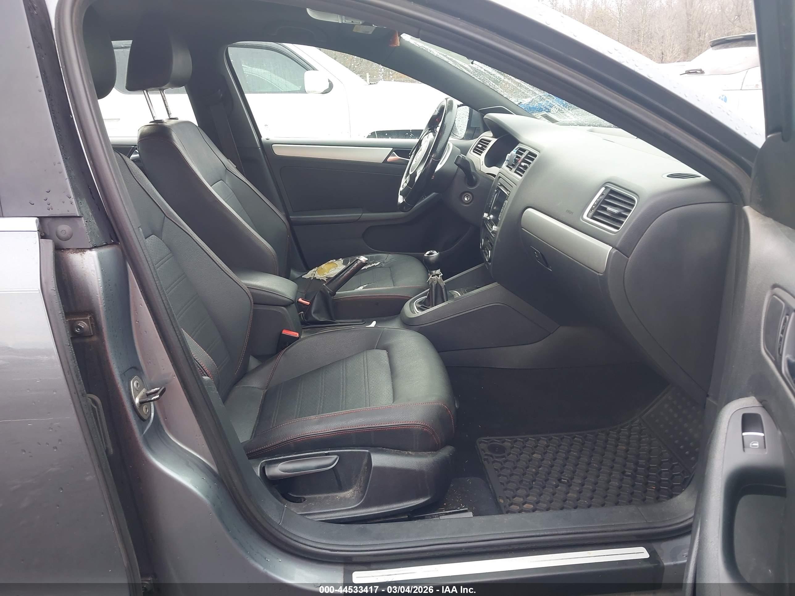 VOLKSWAGEN JETTA image 5