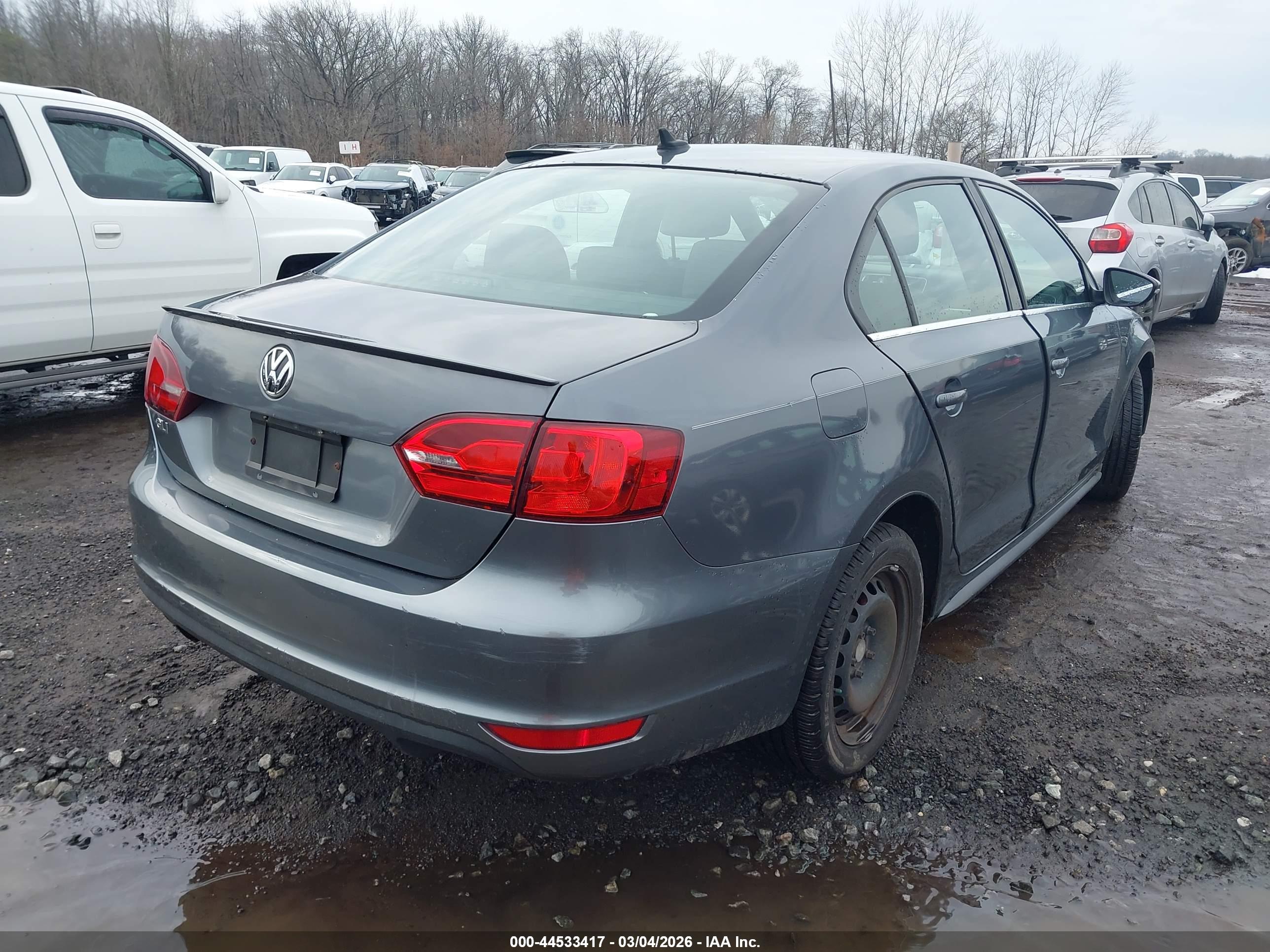 VOLKSWAGEN JETTA image 6