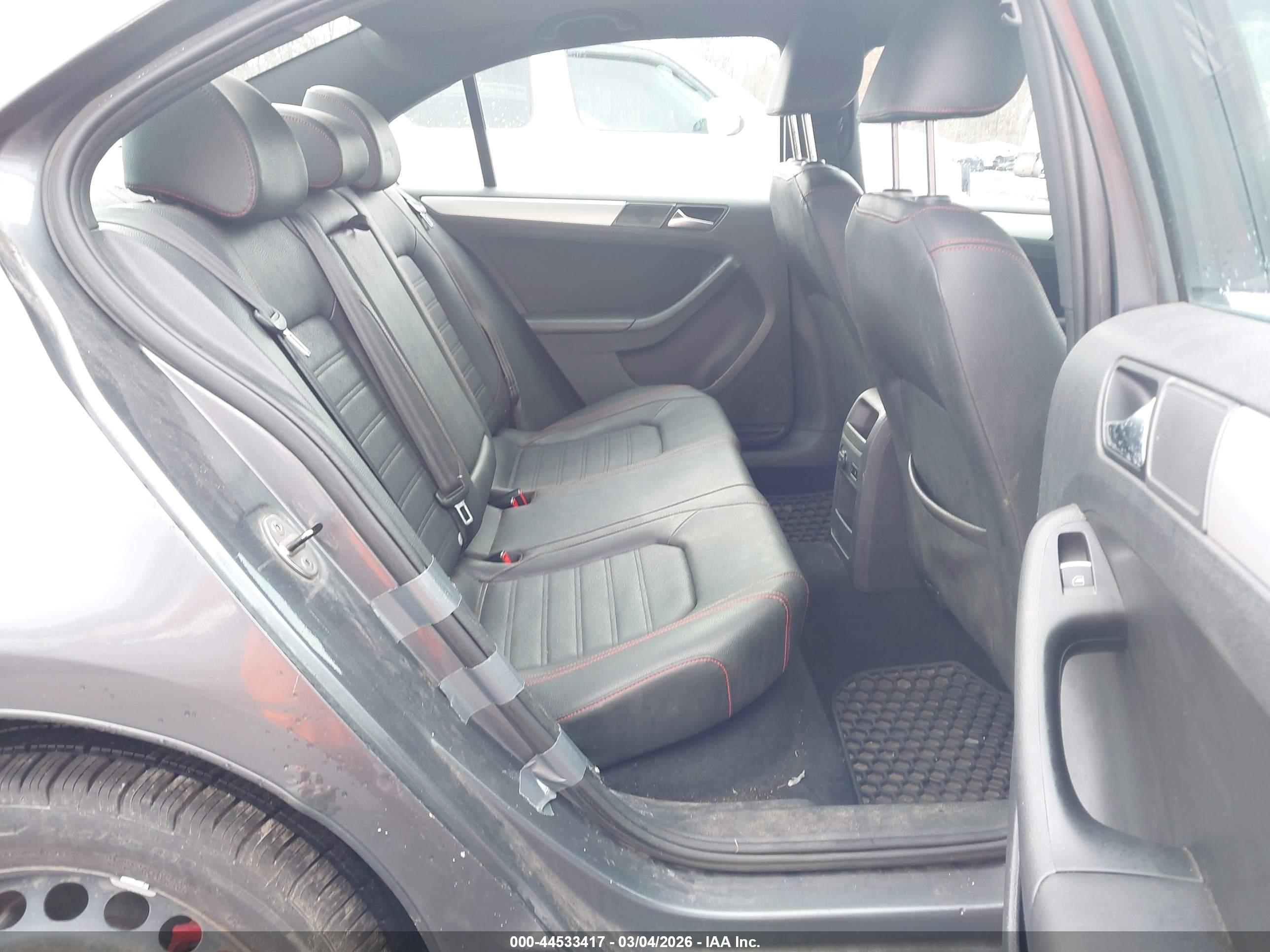VOLKSWAGEN JETTA image 8