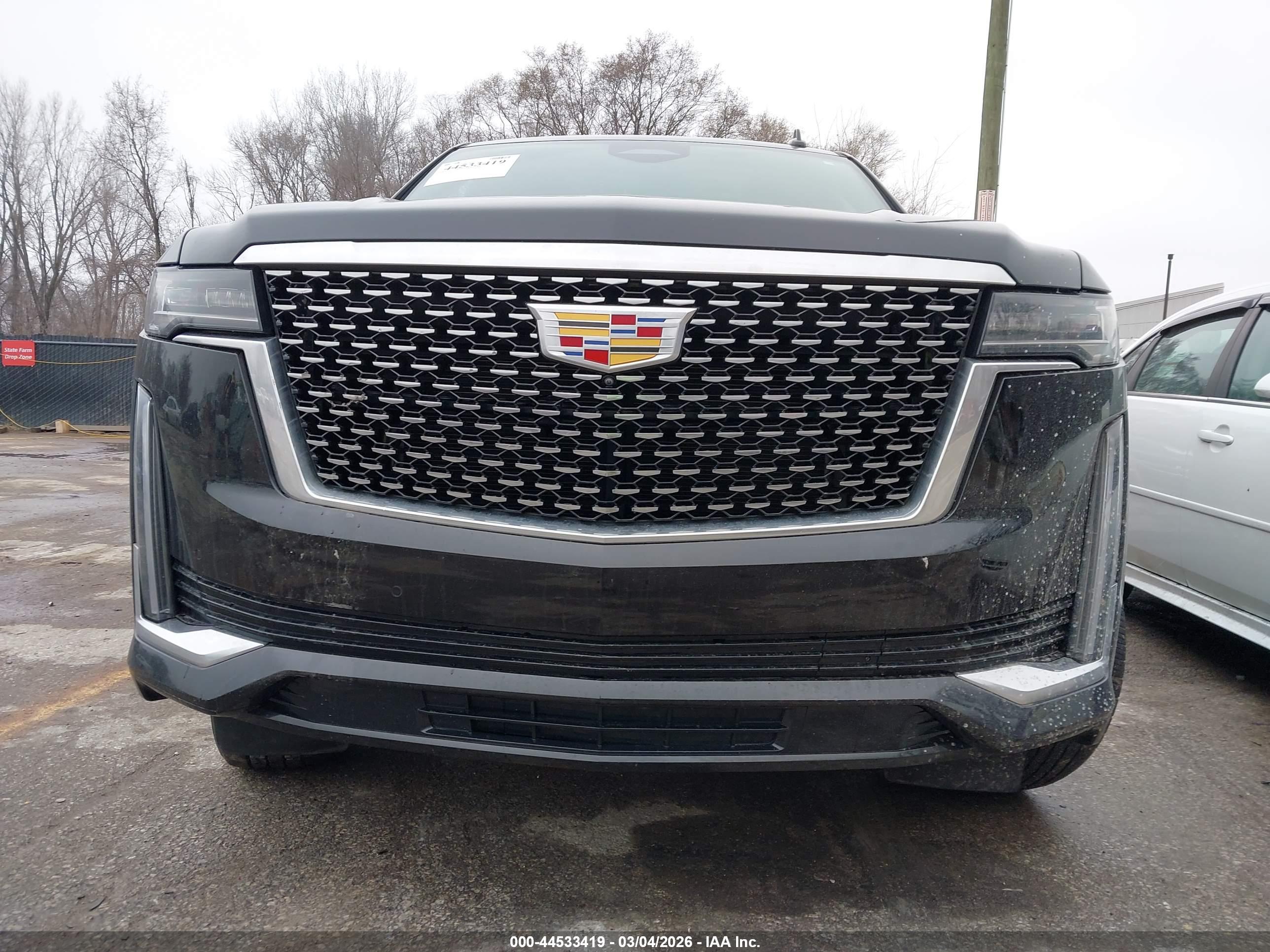 CADILLAC ESCALADE image 6