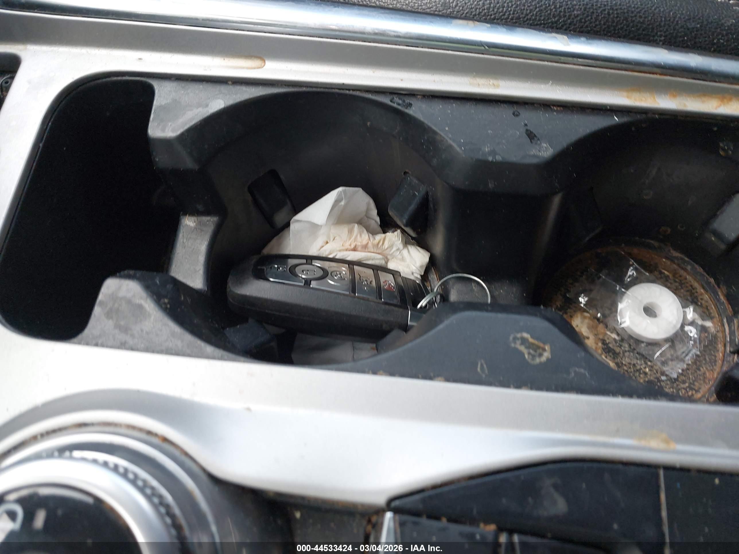 FORD EXPLORER image 11