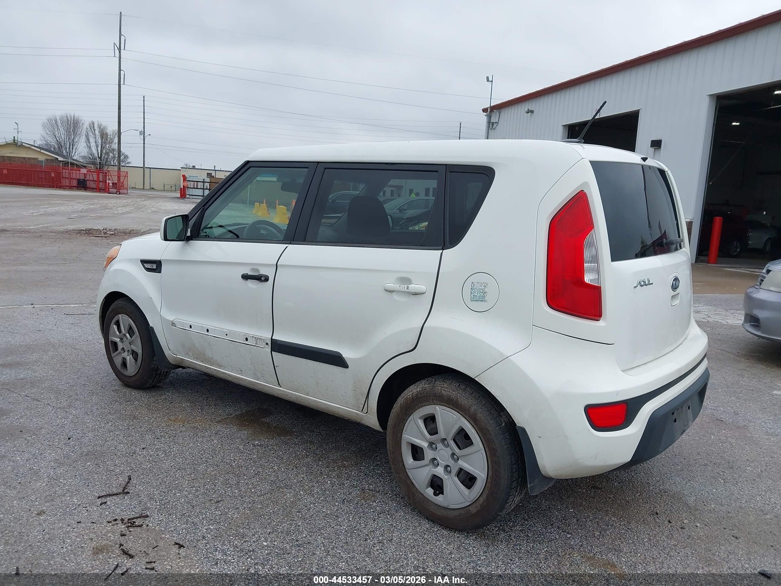 KIA SOUL image 3