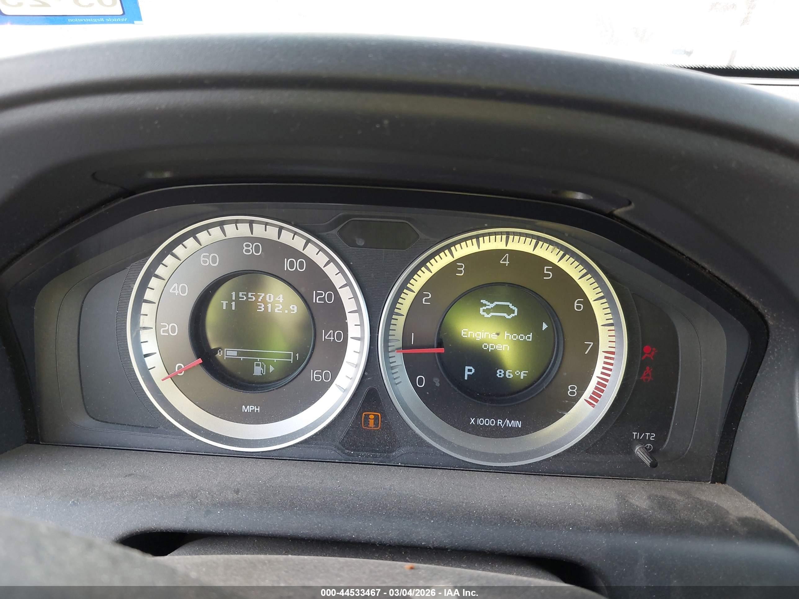 VOLVO XC60 image 7