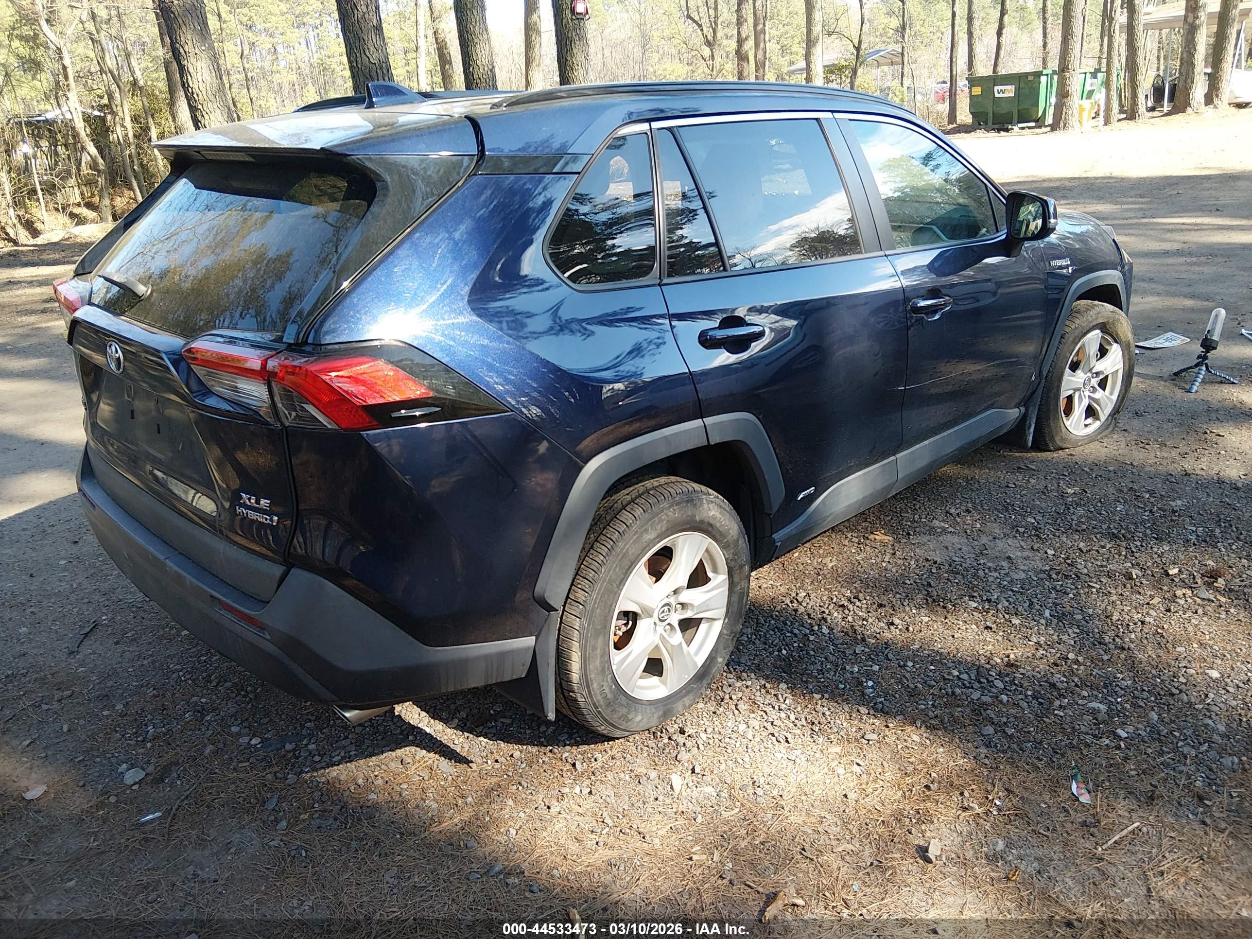 TOYOTA RAV4 image 4