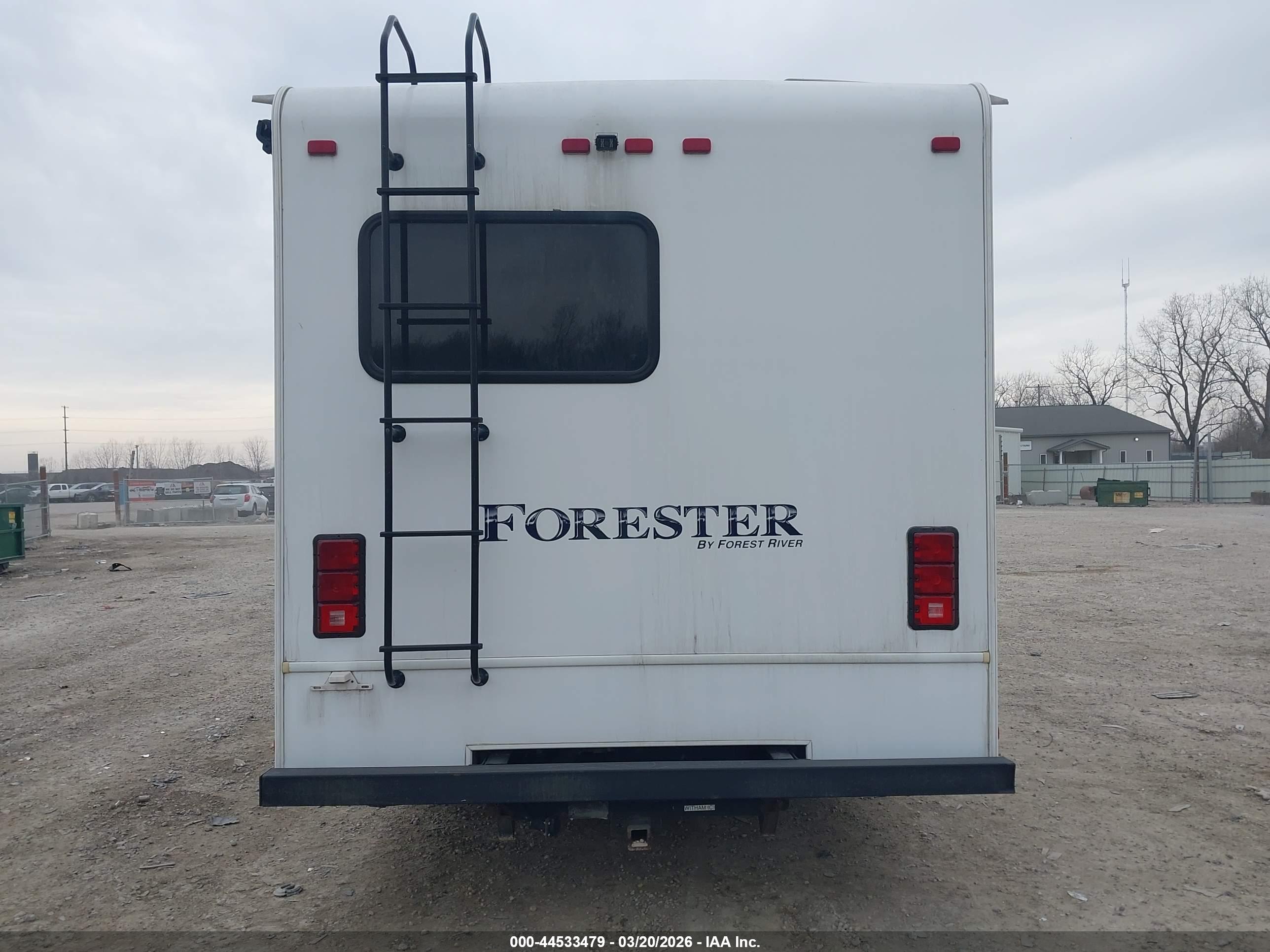 CHEVROLET EXPRESS image 8