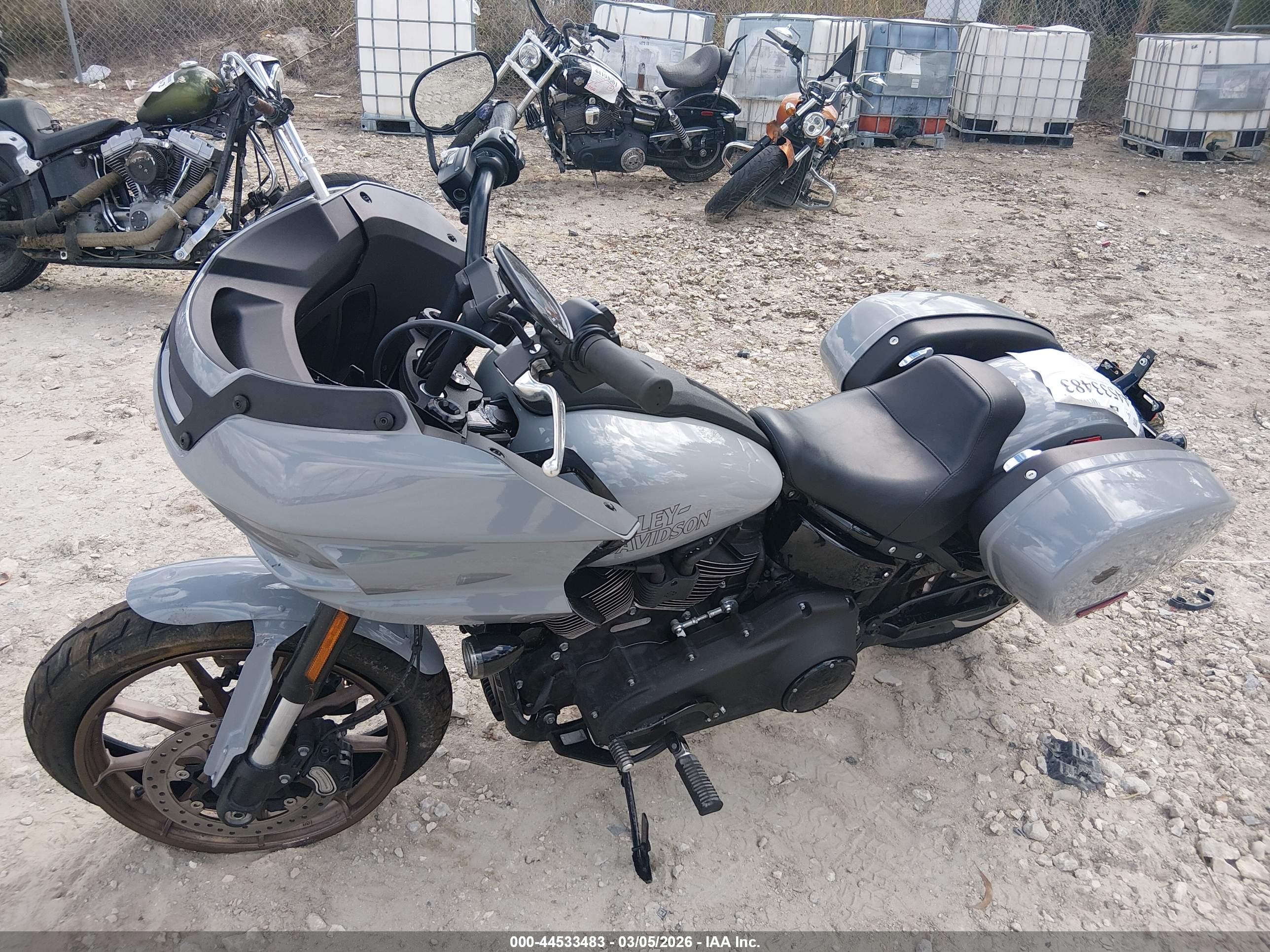 HARLEY-DAVIDSON FXLRST image 2