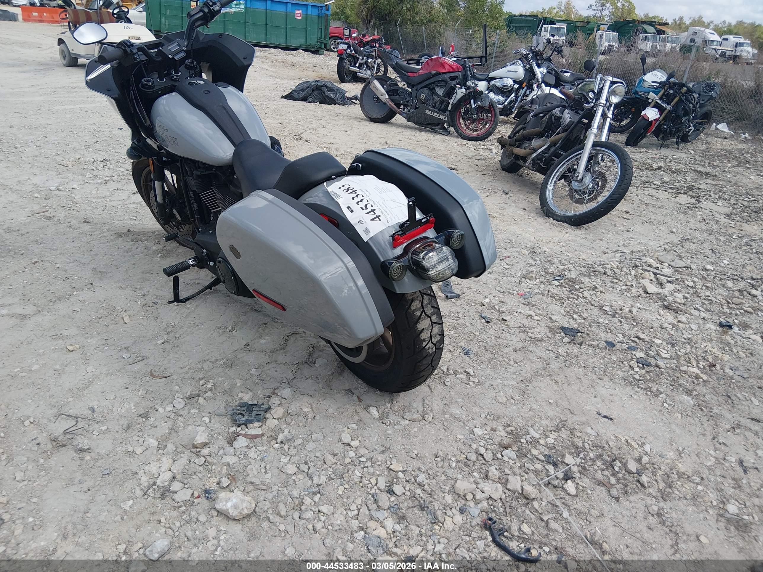 HARLEY-DAVIDSON FXLRST image 3