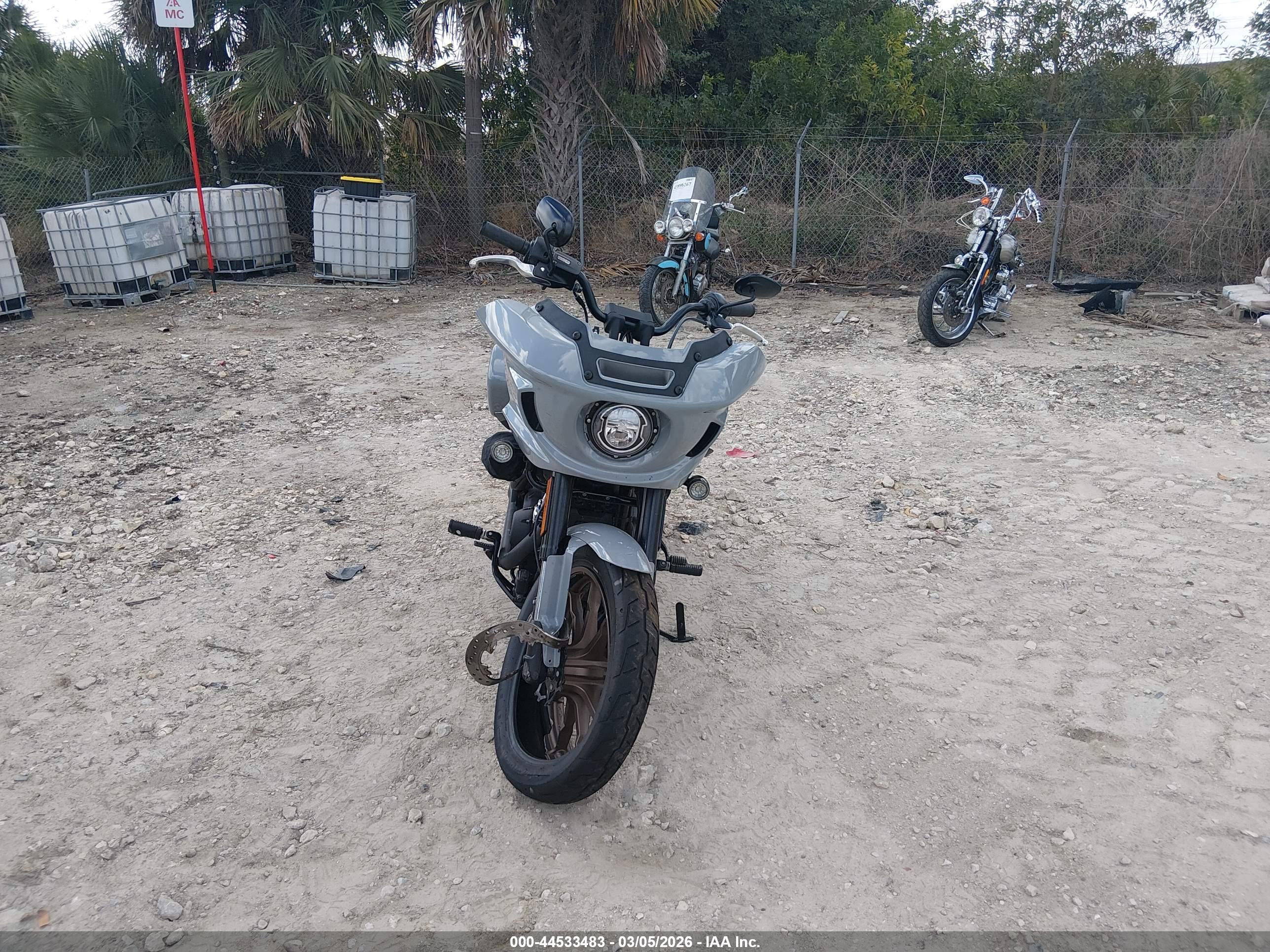 HARLEY-DAVIDSON FXLRST image 5