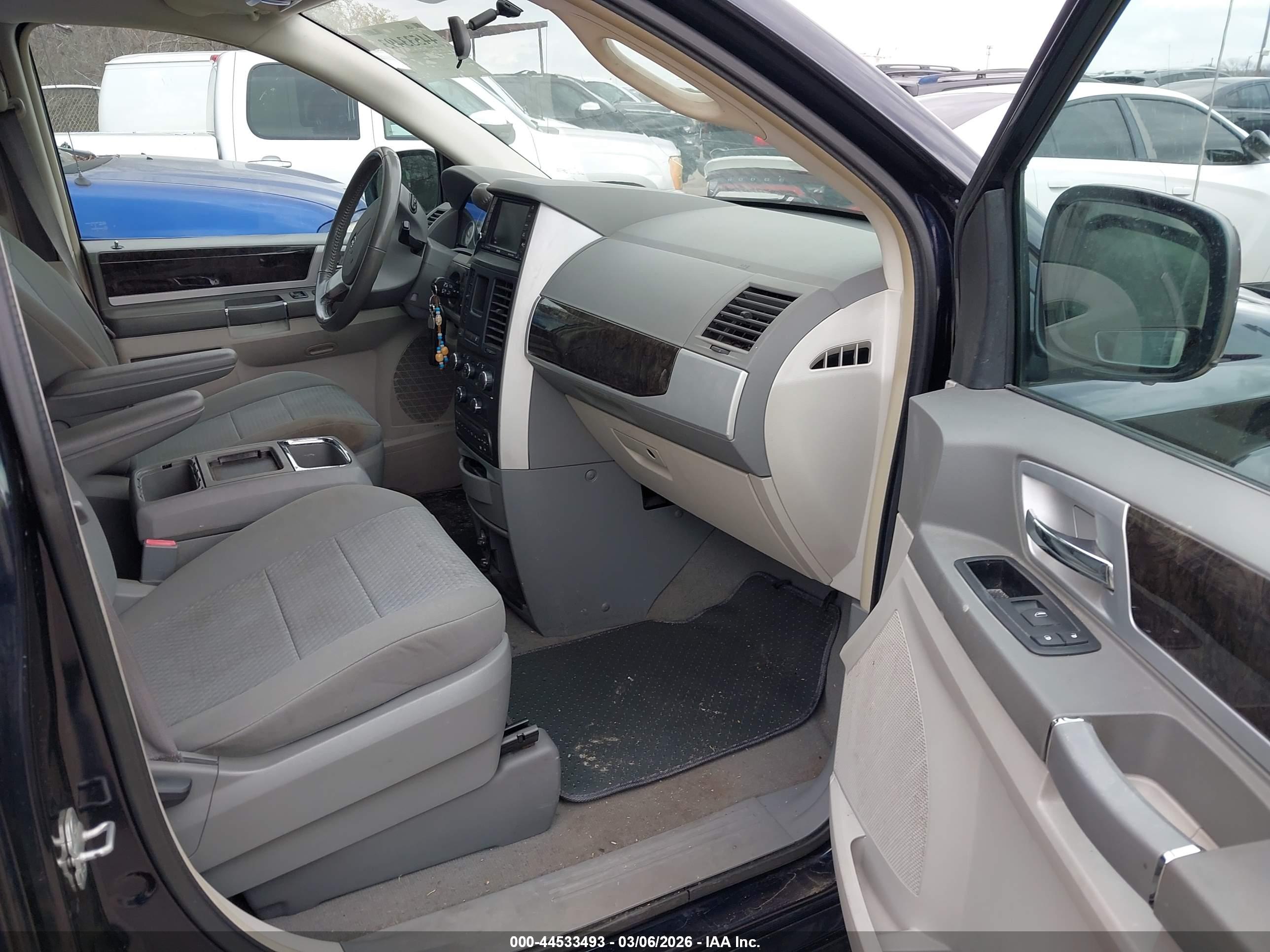 DODGE GRAND image 5